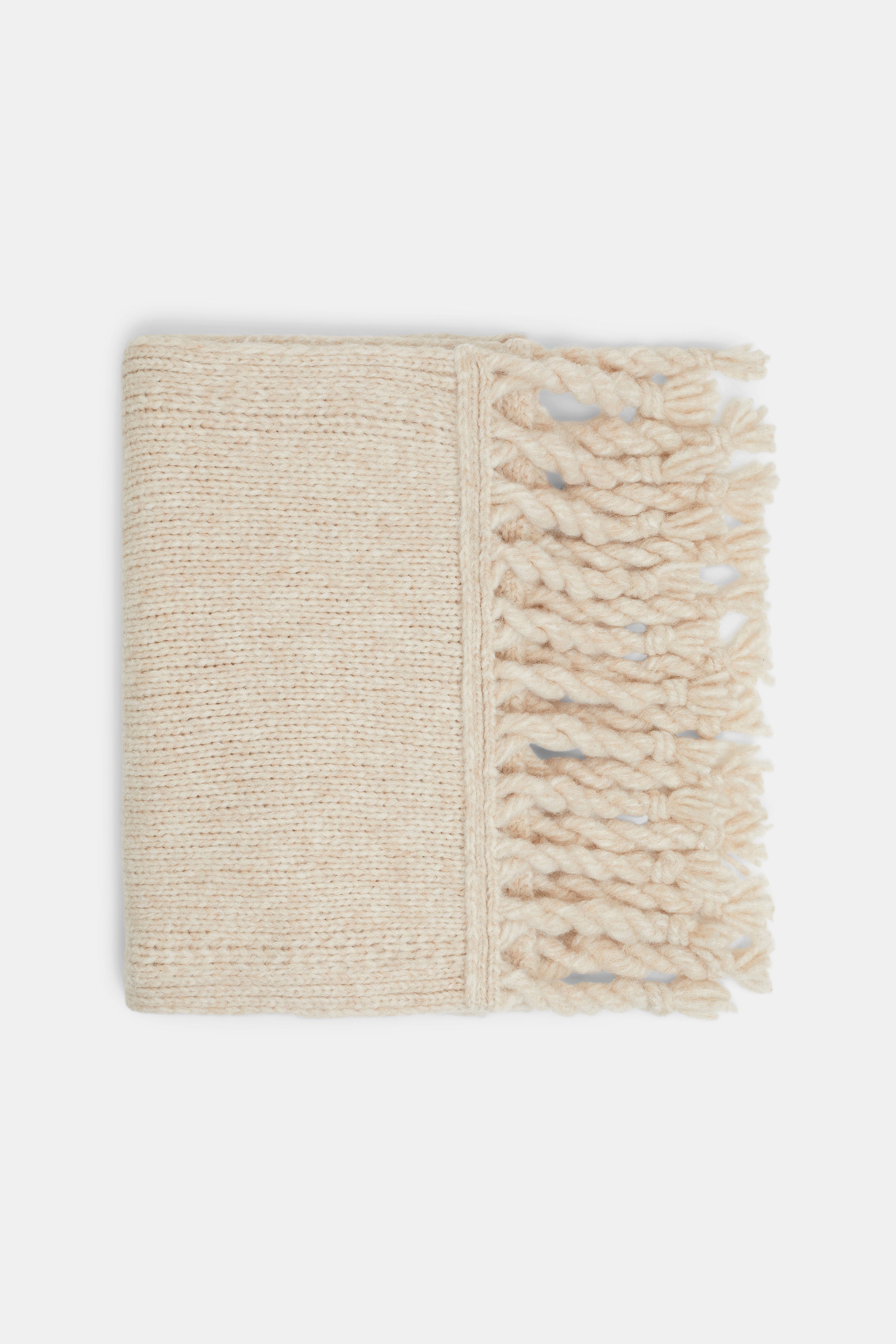 SOFT HAPPINESS scarf