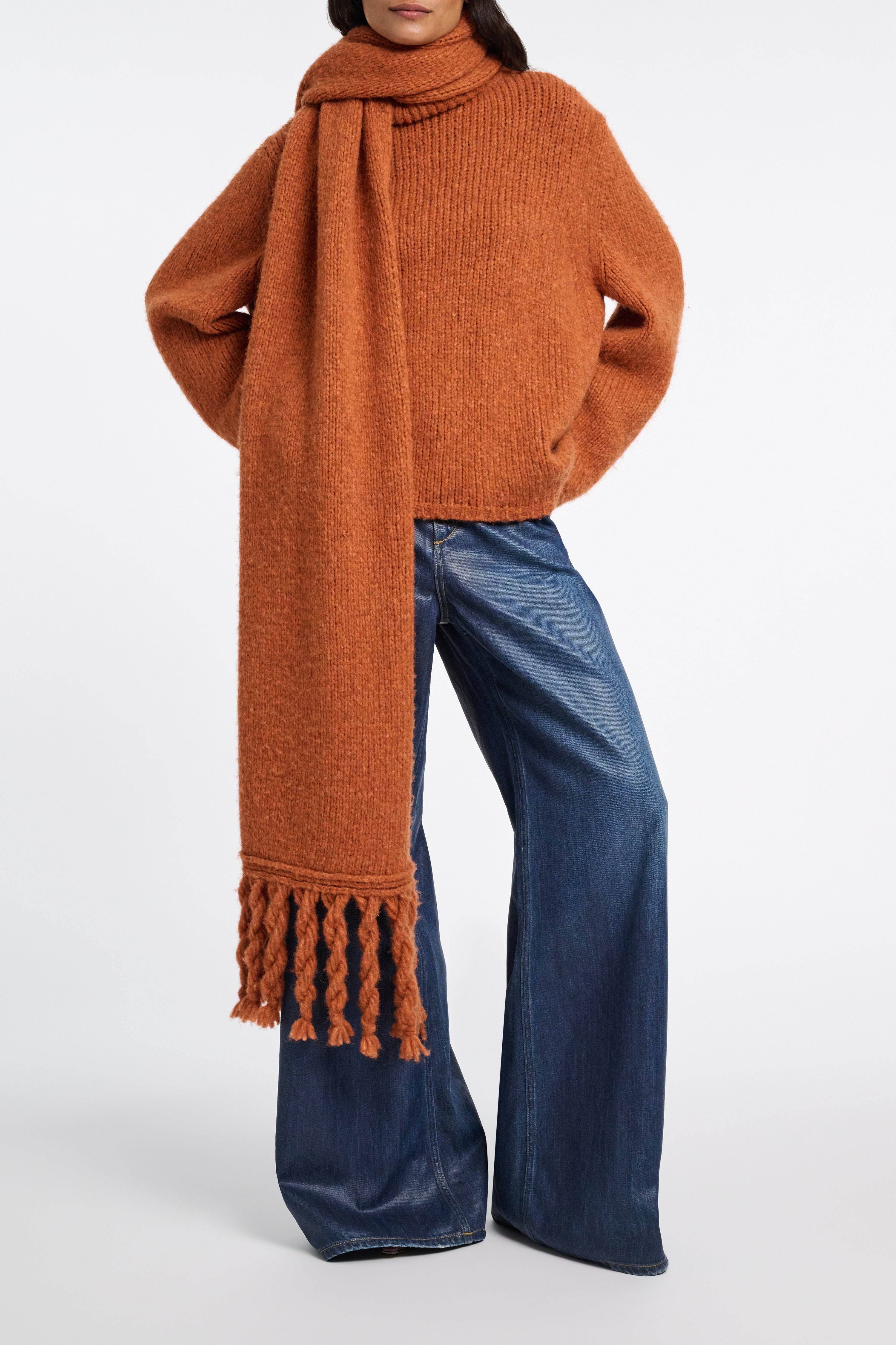 SOFT HAPPINESS scarf