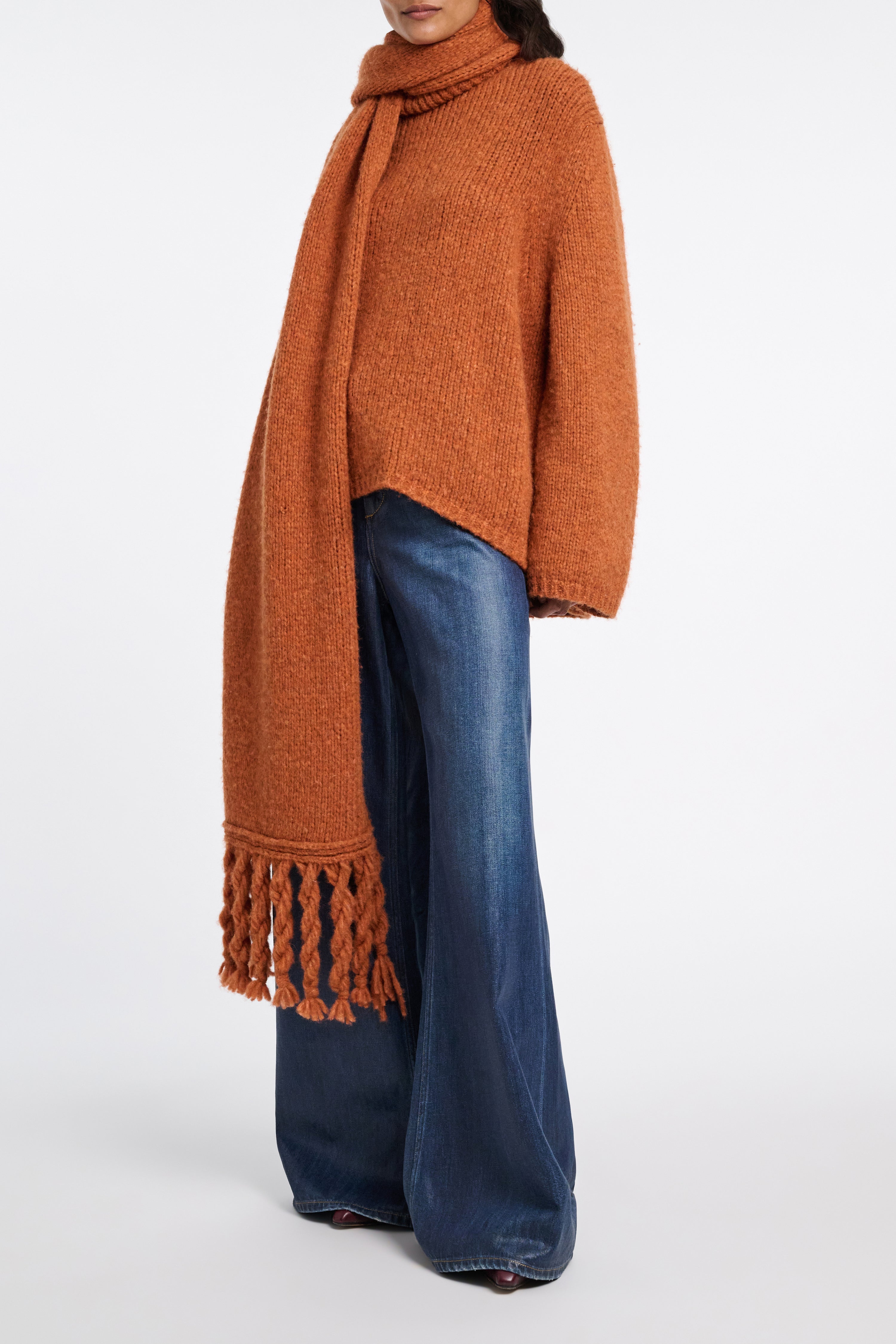 SOFT HAPPINESS scarf