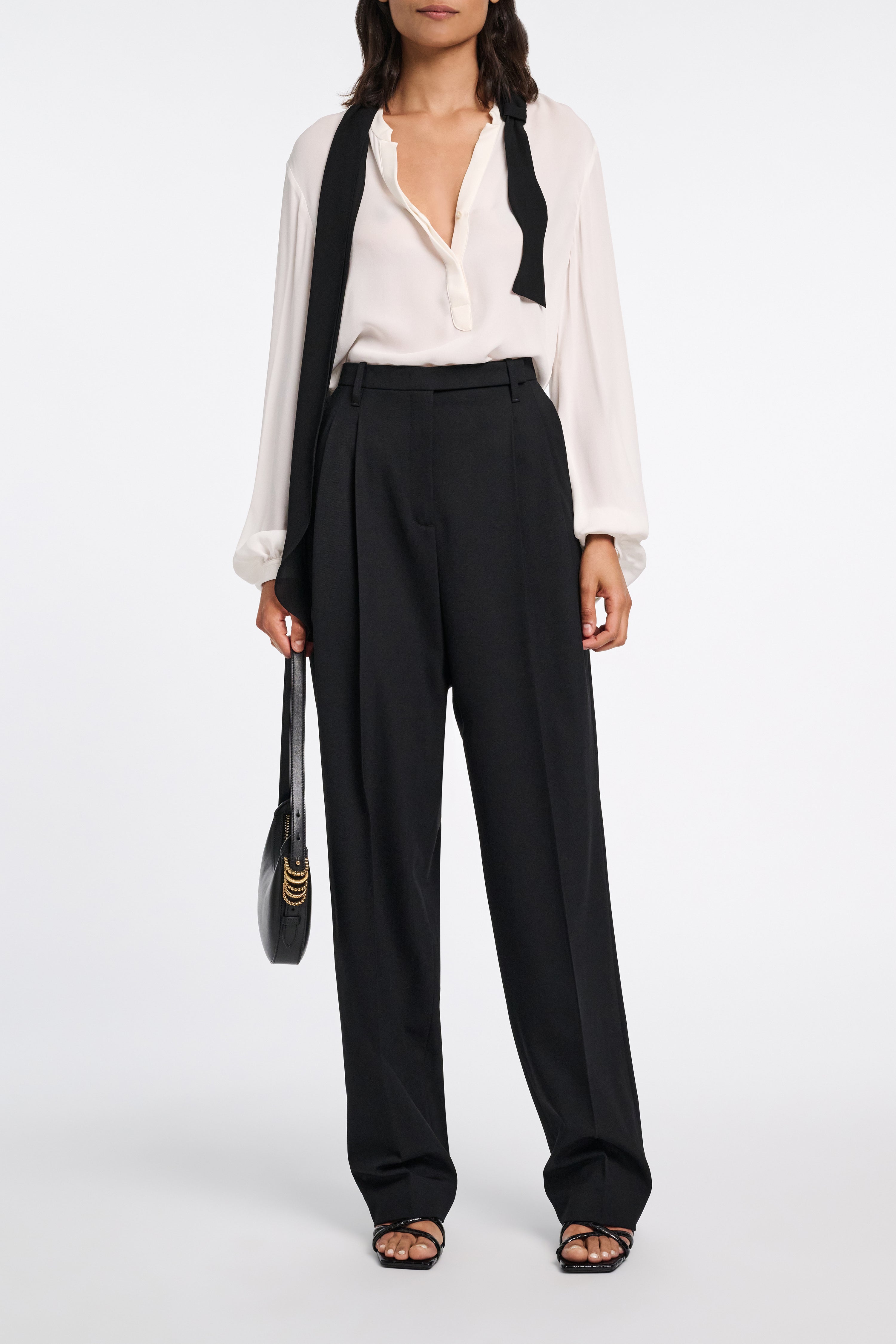 LUXURY ELEGANCE pants