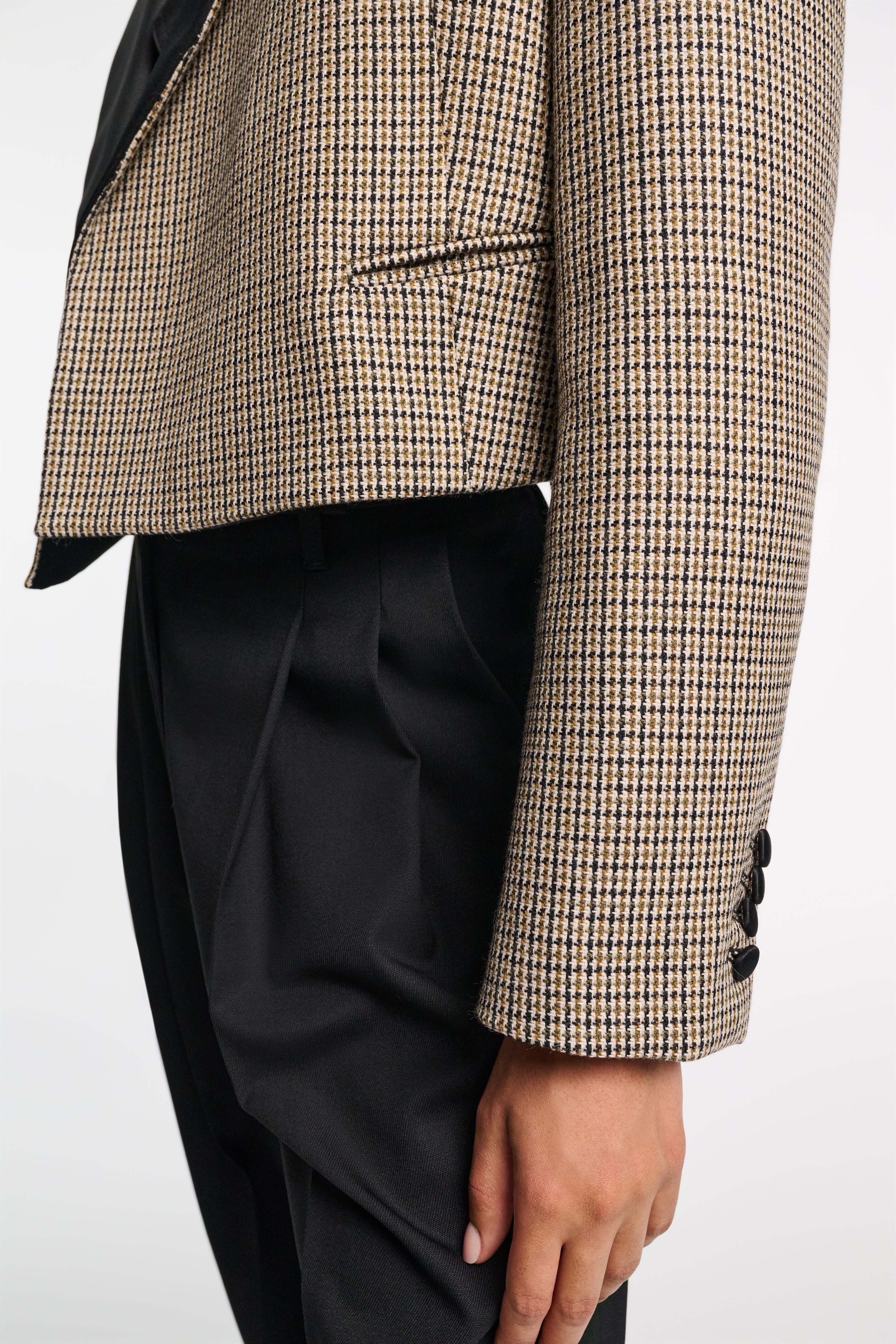 GRAPHIC ELEGANCE jacket
