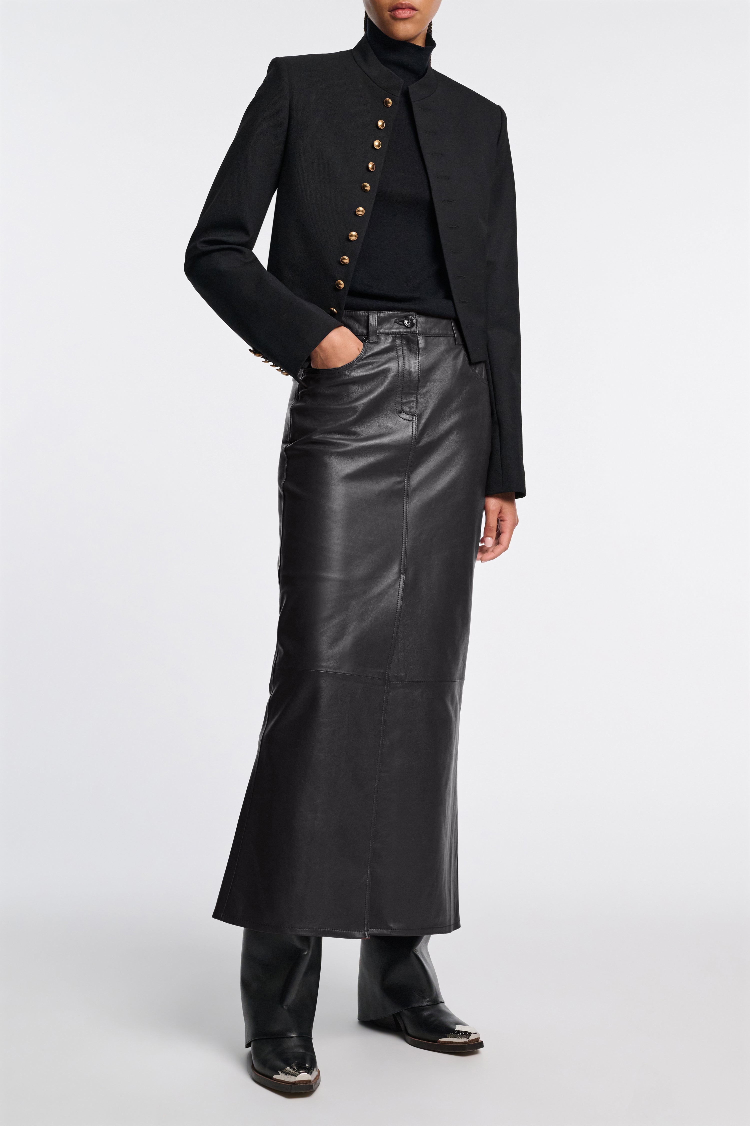 SLEEK STATEMENT skirt