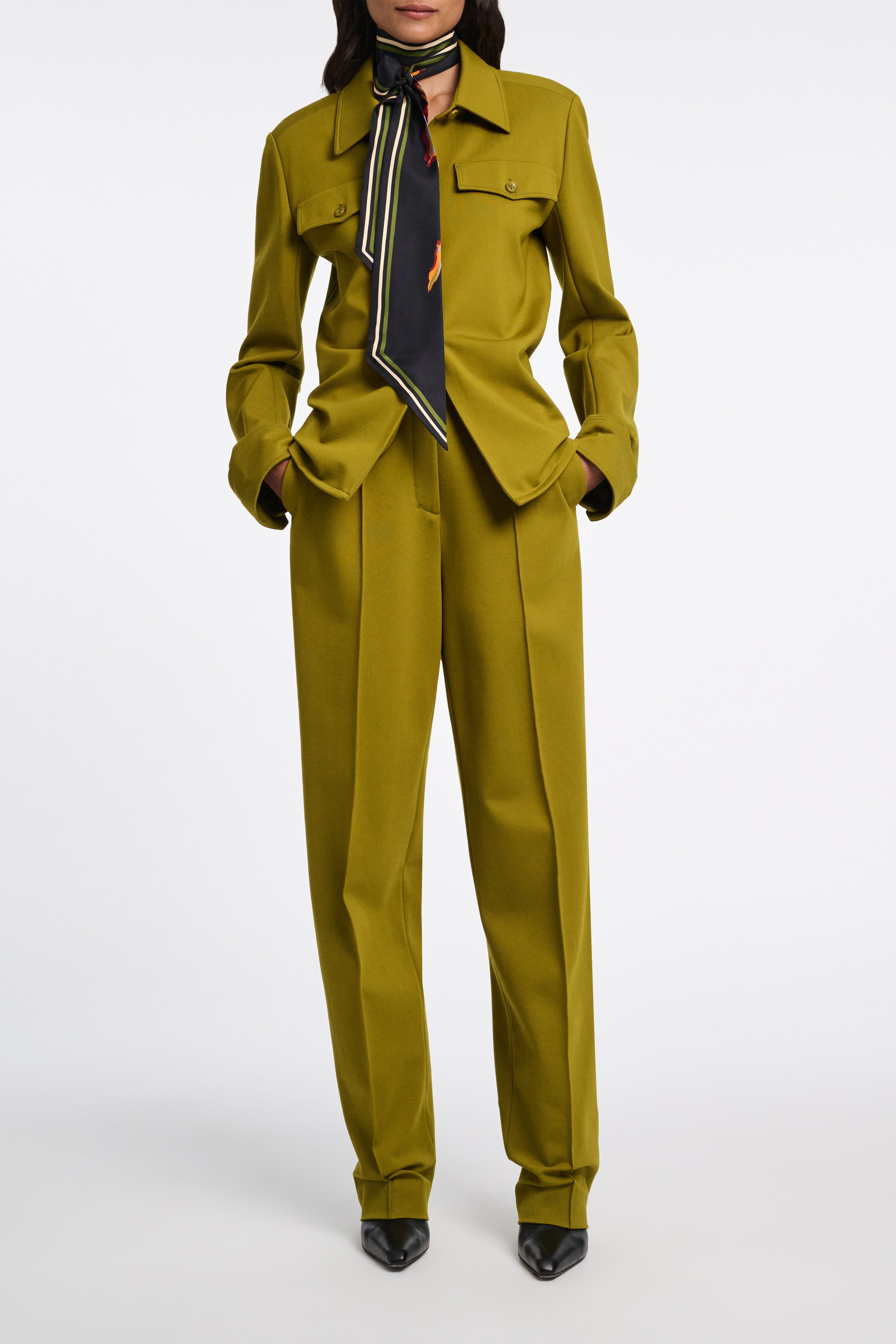 EMOTIONAL ESSENCE pants