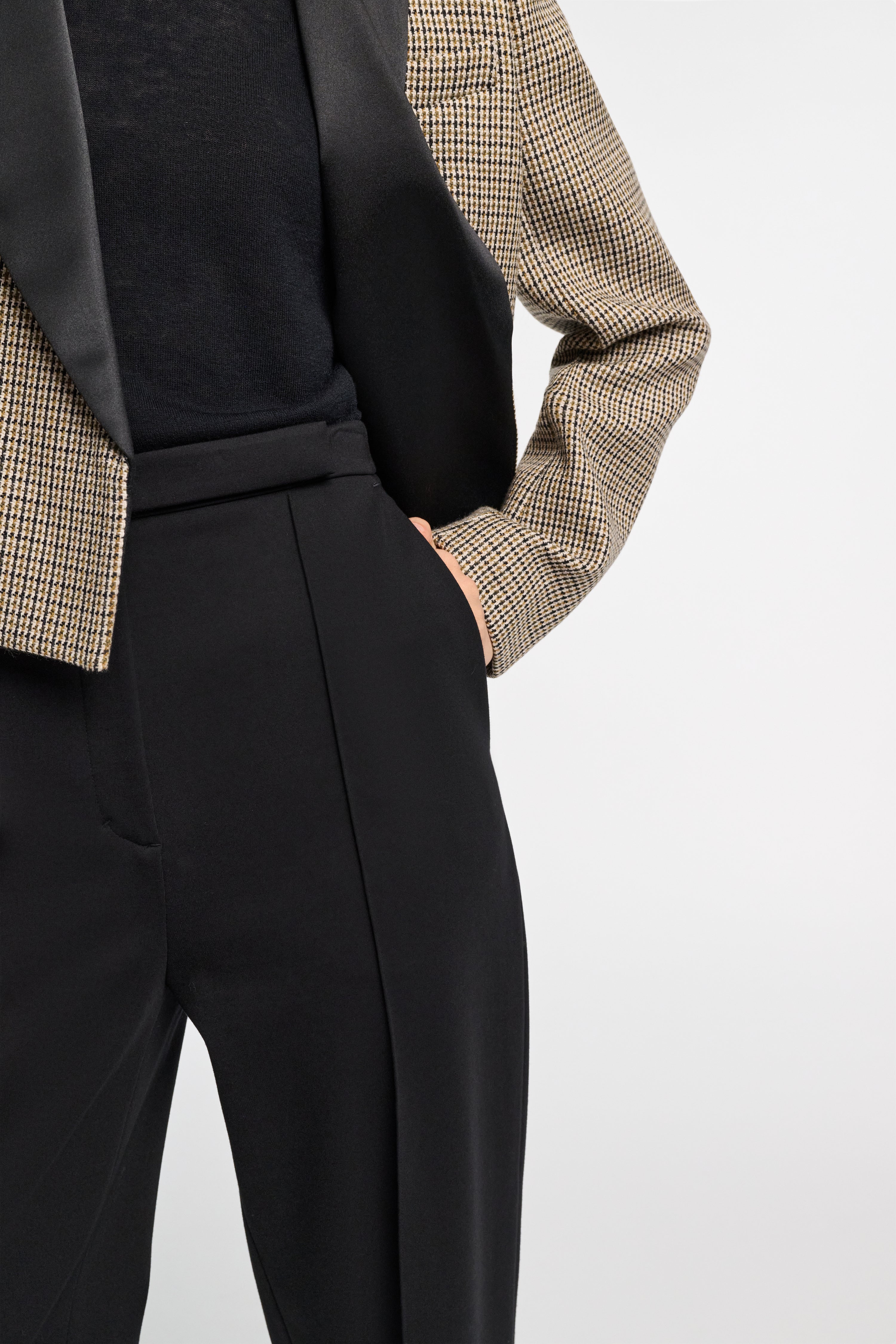 EMOTIONAL ESSENCE pants