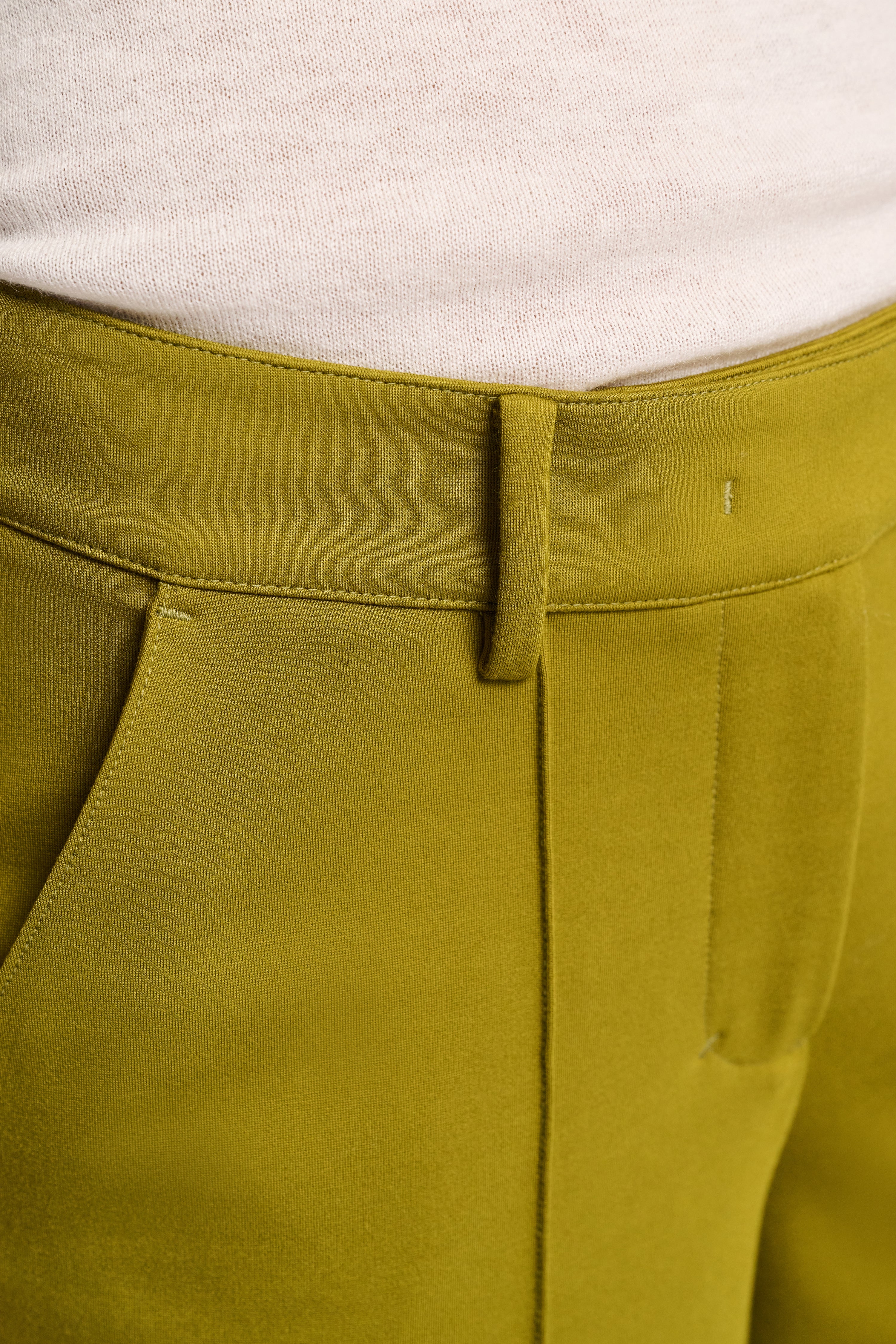 EMOTIONAL ESSENCE pants