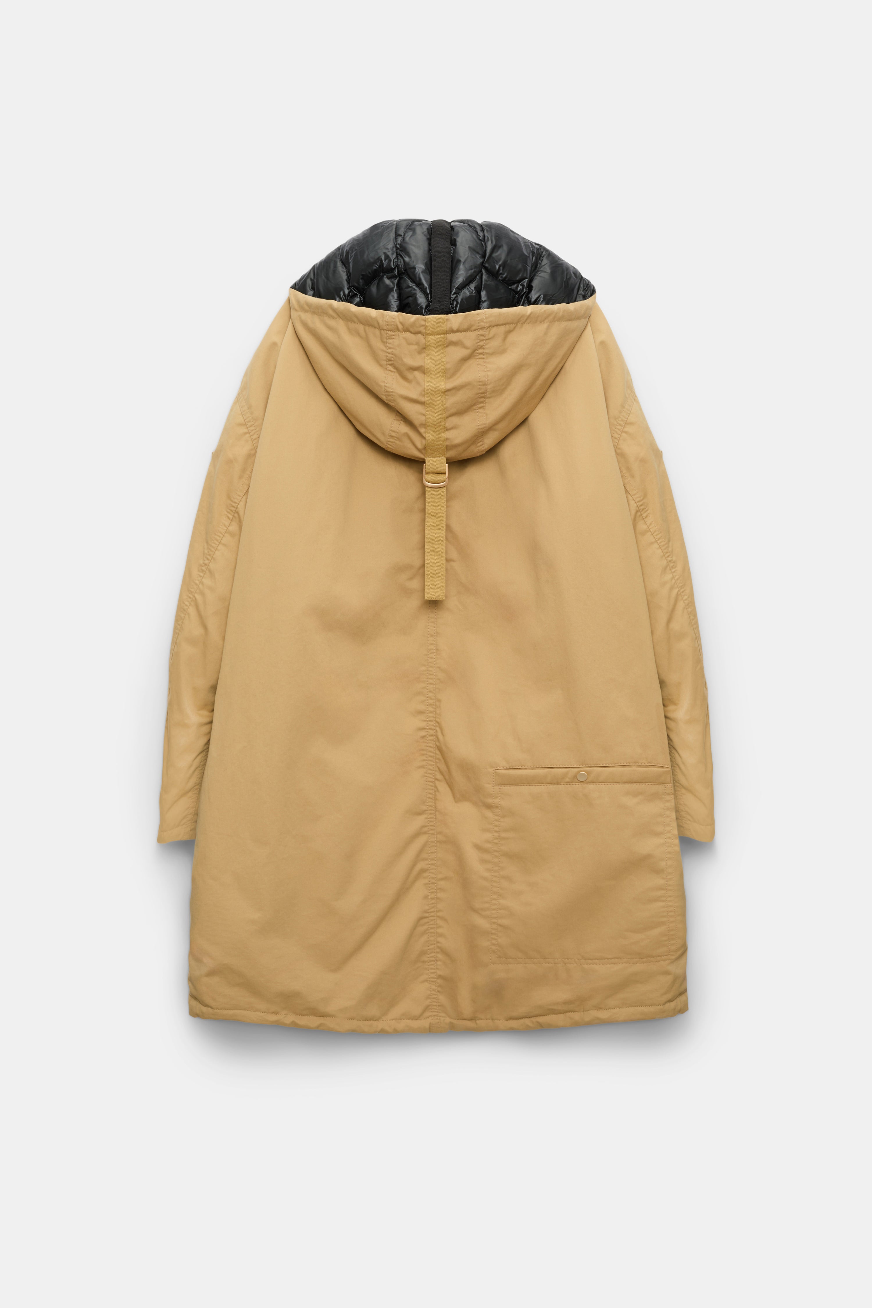 ADVENTUROUS MOVEMENT coat
