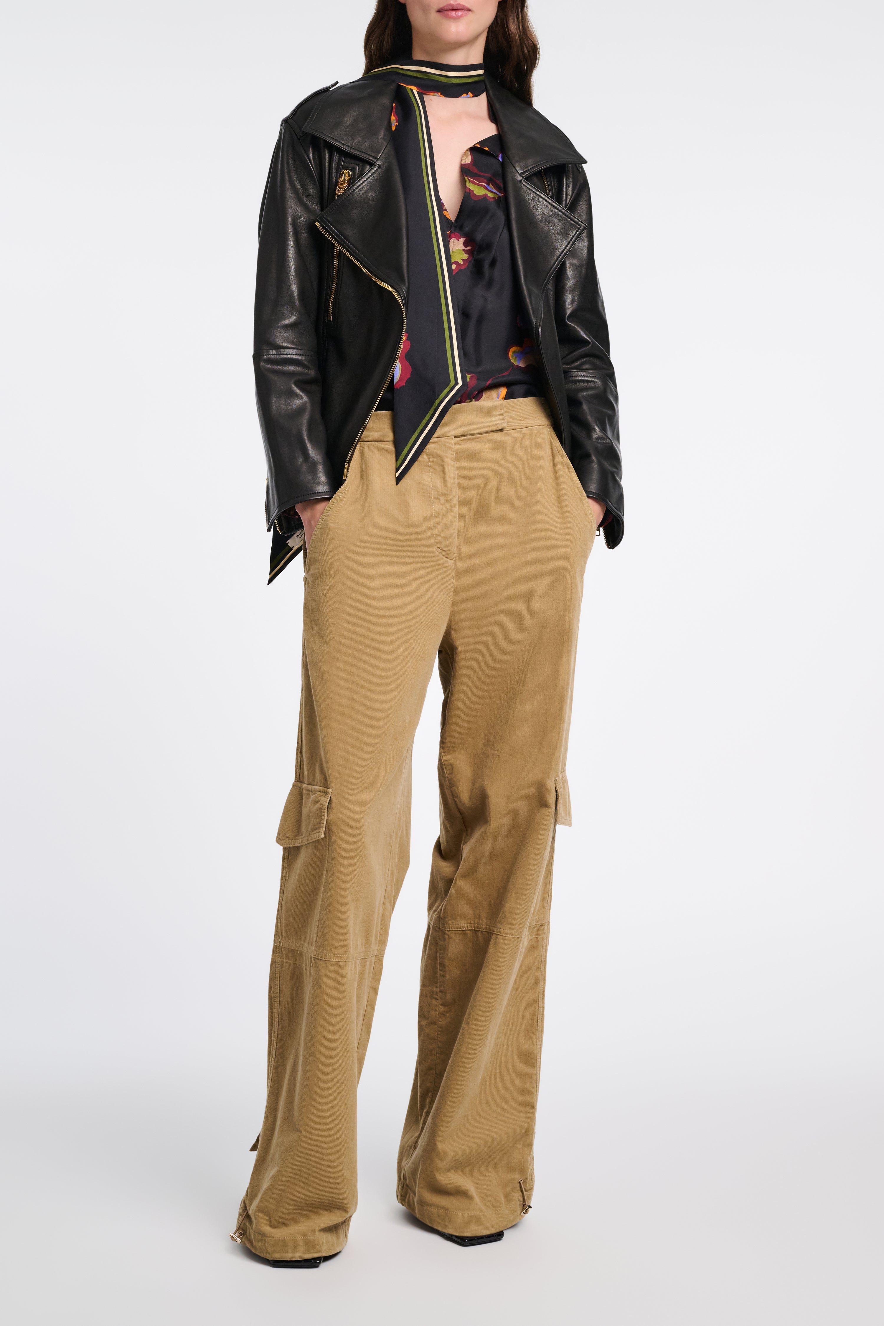 Floral seductive blouse