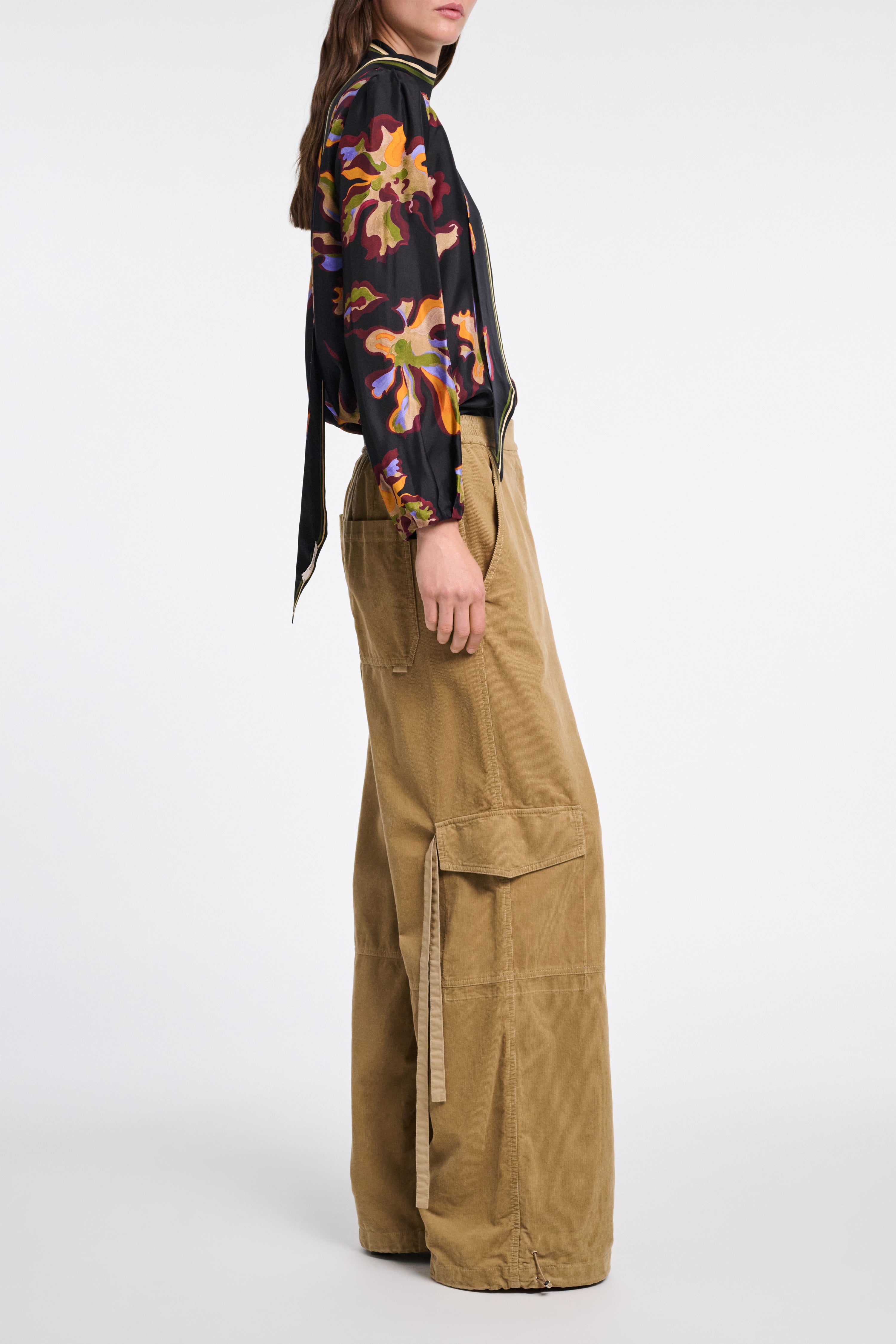 Floral seductive blouse