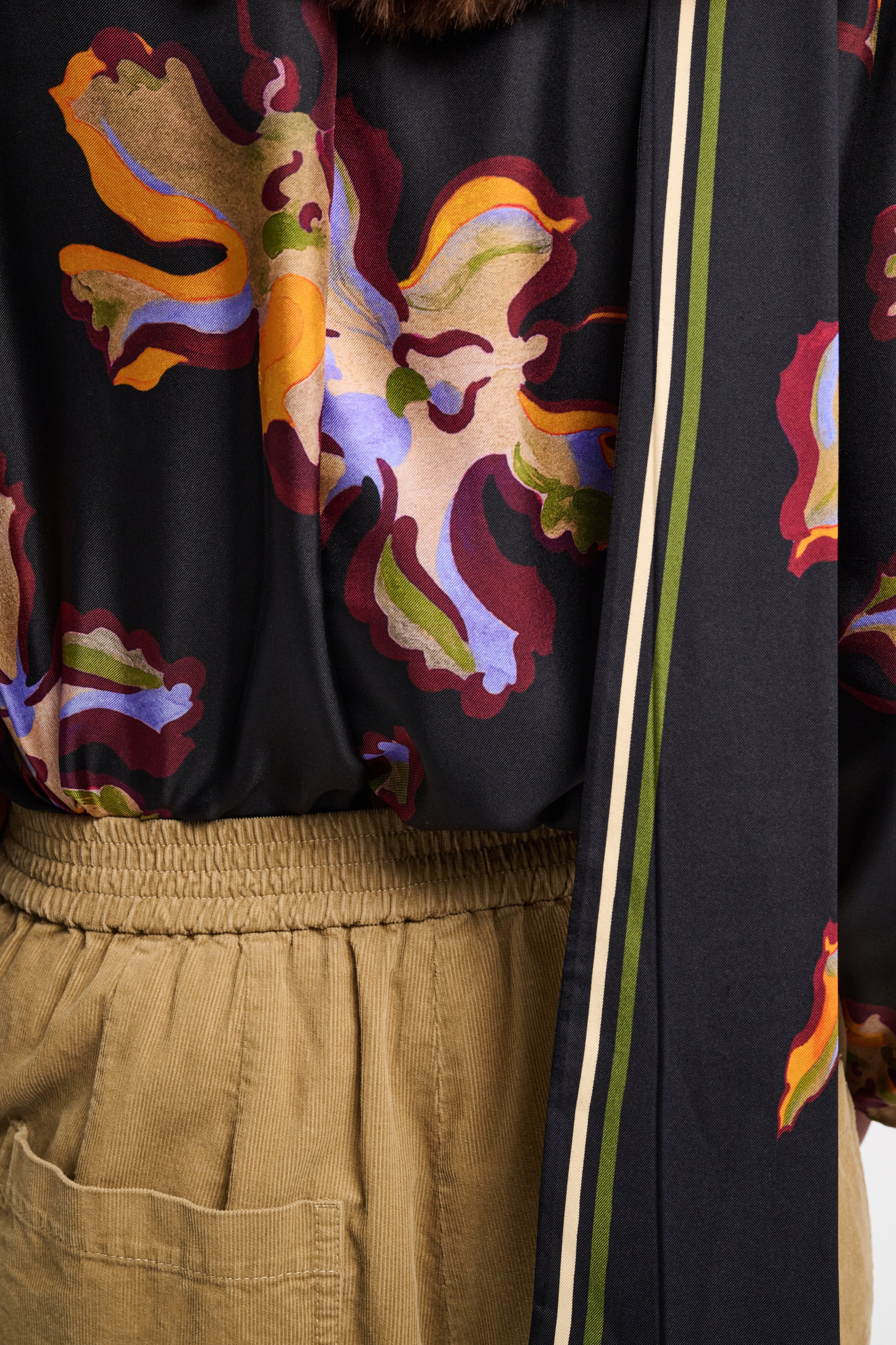 Floral seductive blouse