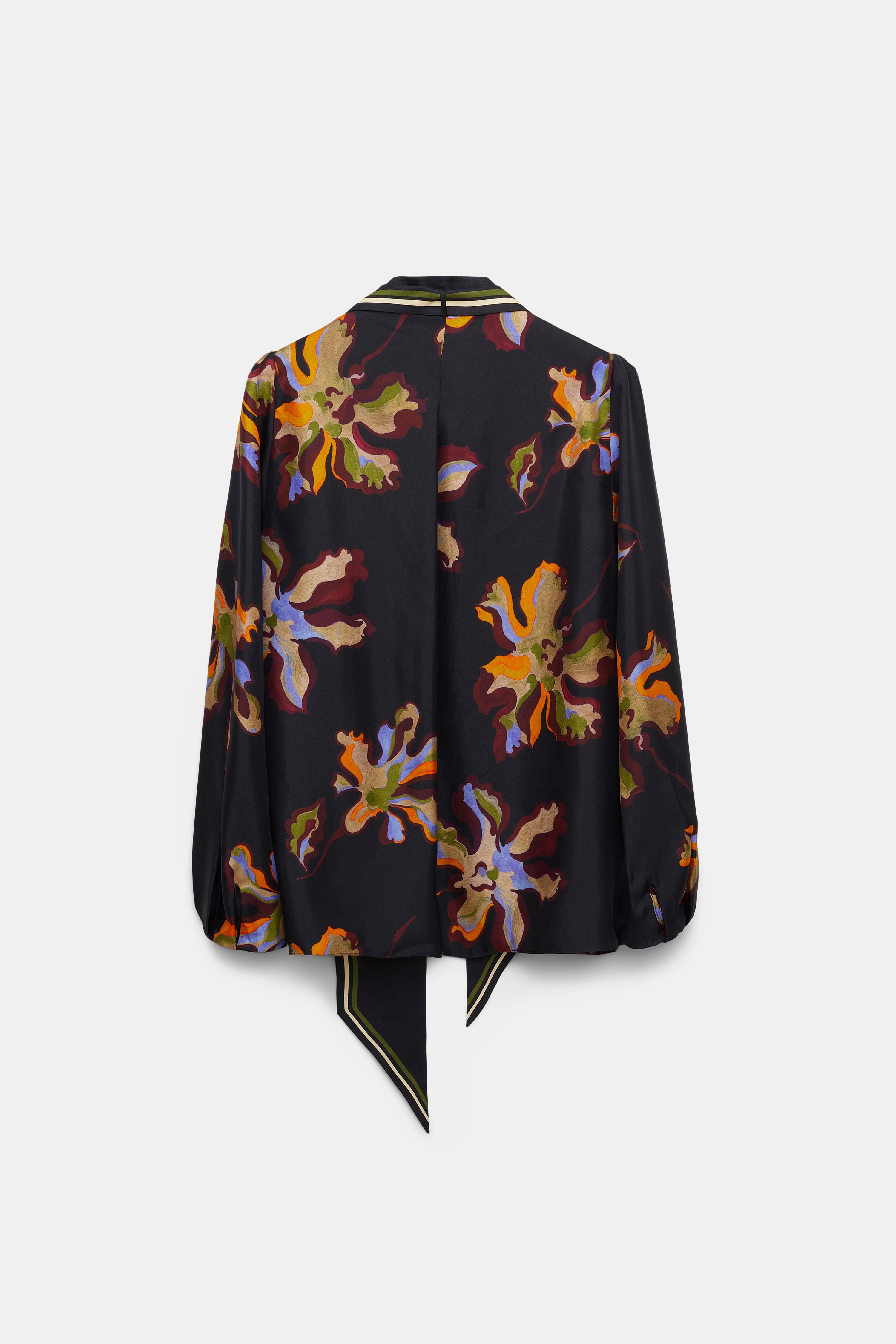 Floral seductive blouse