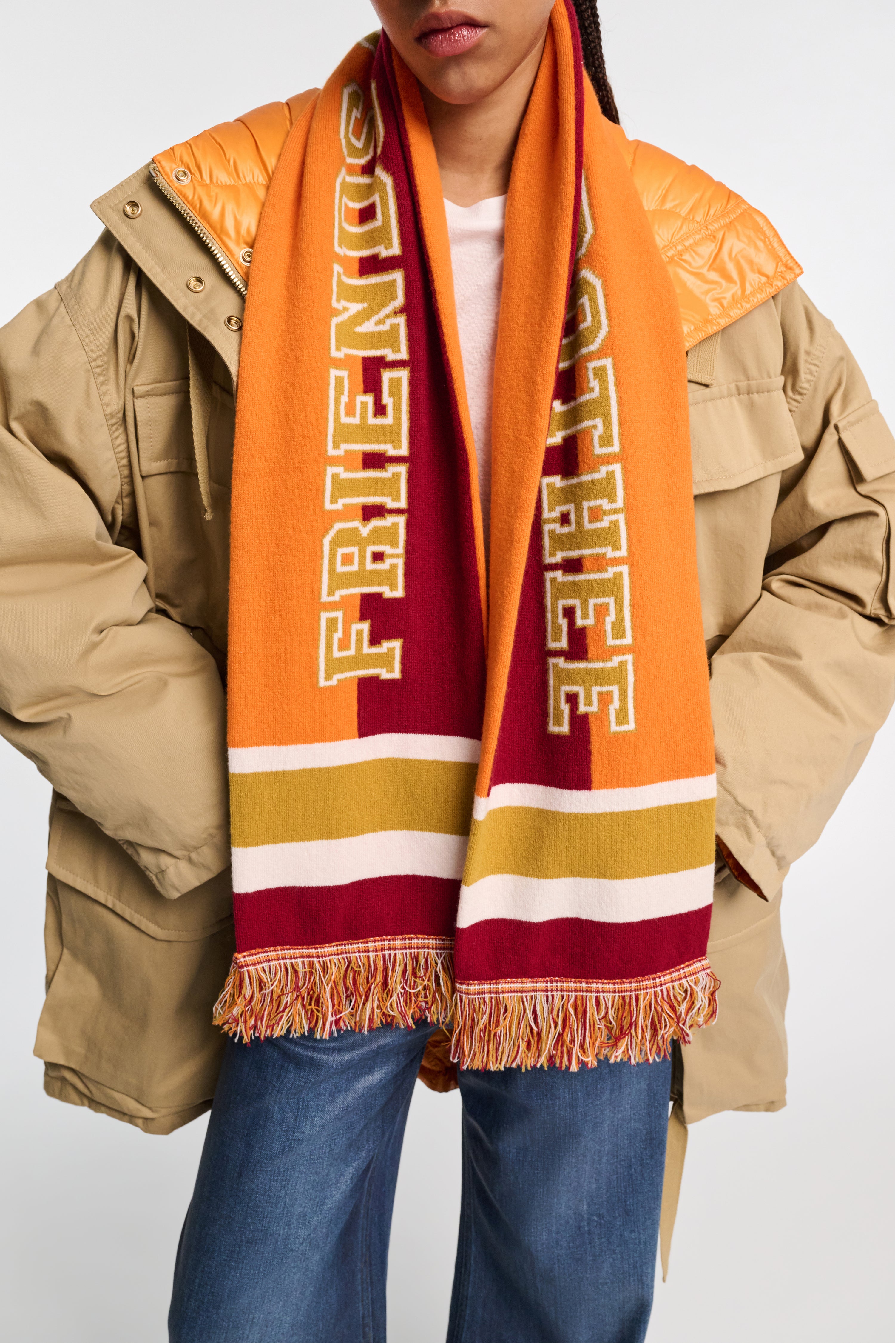 FRIENDS OF DOROTHEE scarf