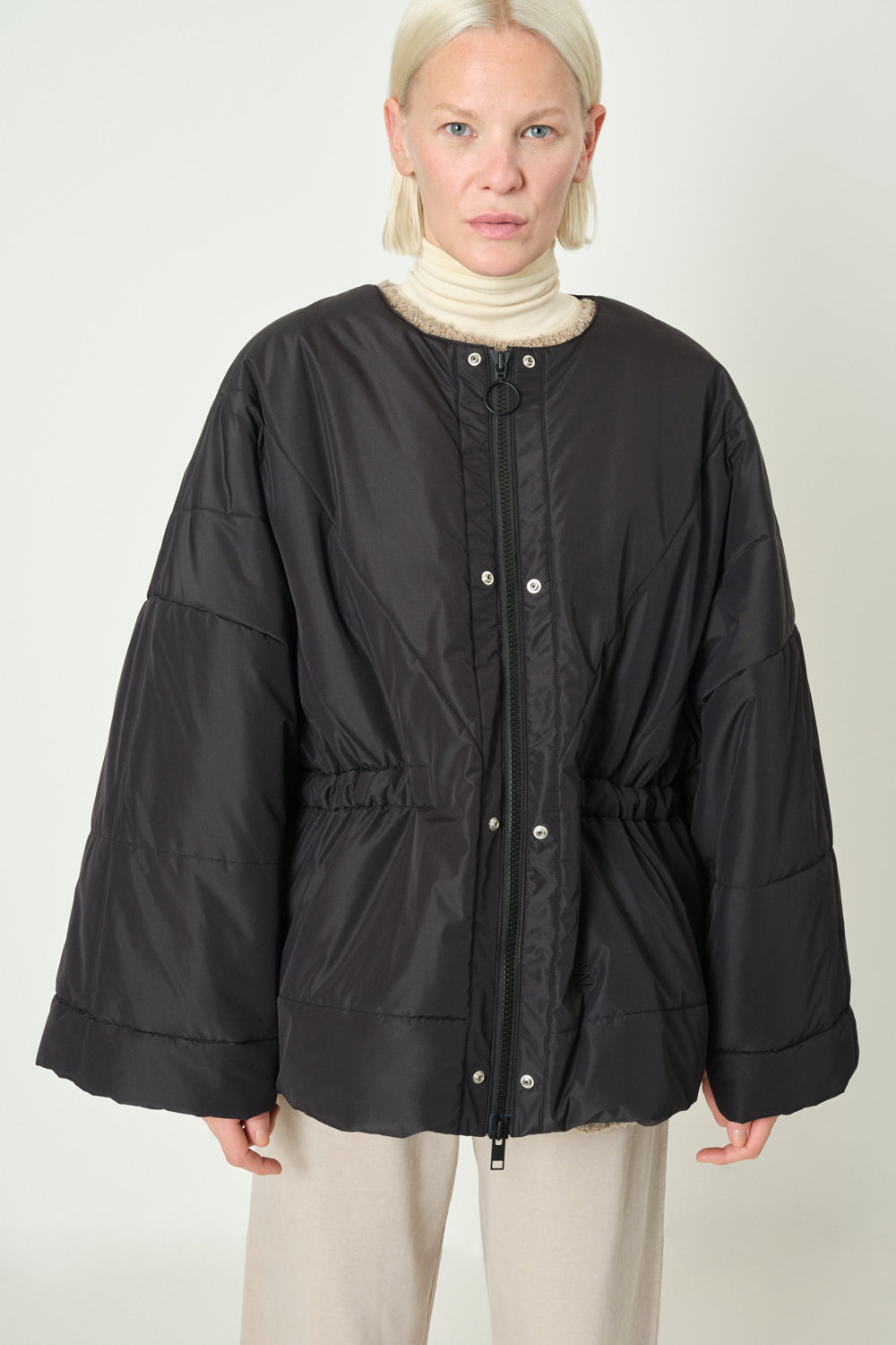 Embassy Of Bricks And Logs-FU PUFFER JACKET-Jacken & Mäntel-Black-Deal-Outlet-by-ARCHIVIST