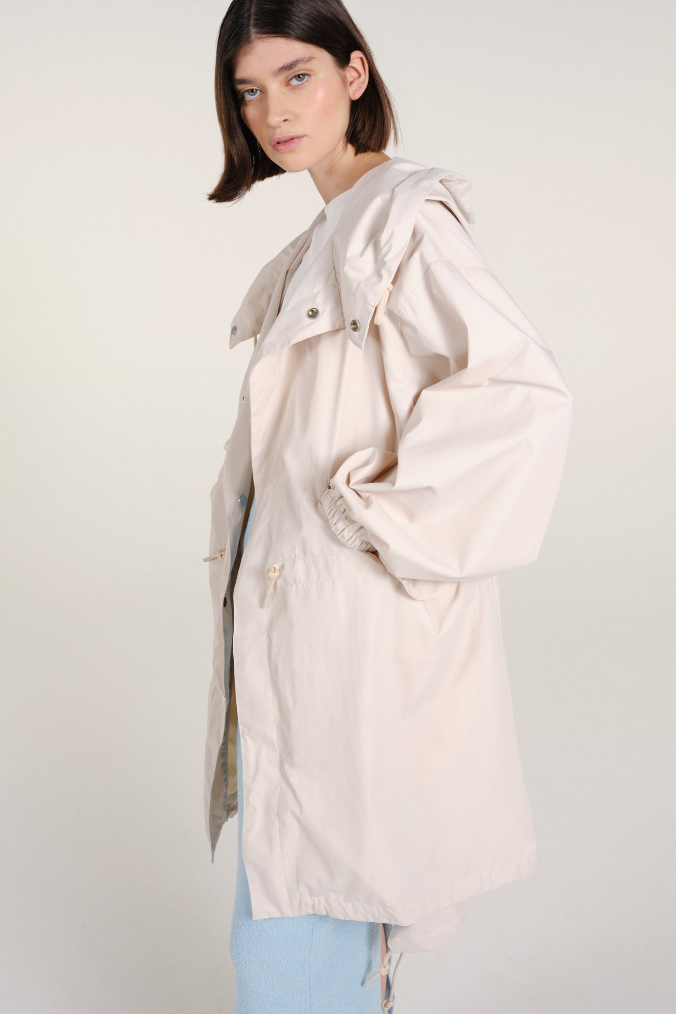 Embassy Of Bricks And Logs-IRVINE RAINCOAT-Jacken & Mäntel-Black-Deal-Outlet-by-ARCHIVIST