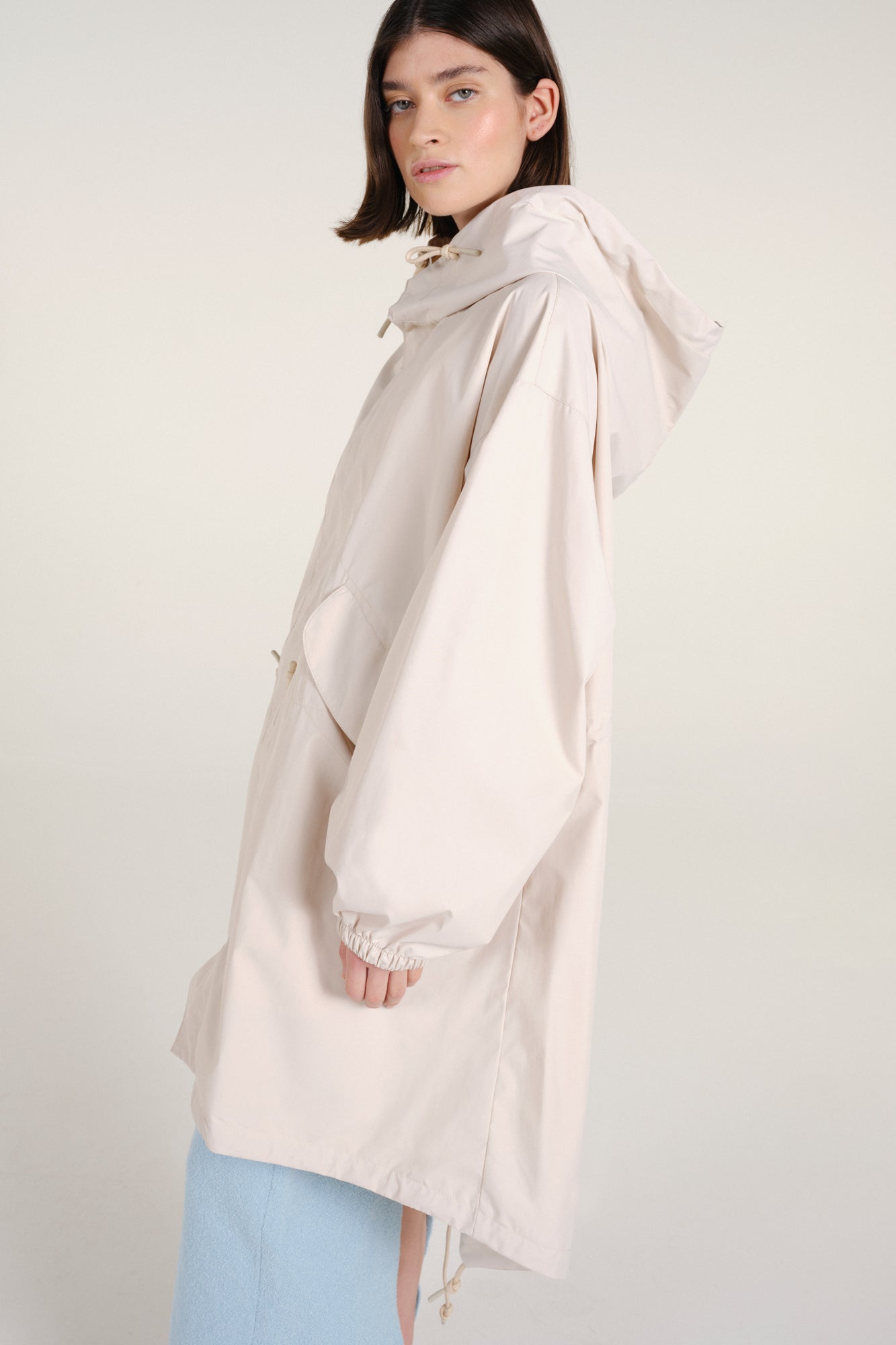 243-Irvine-Raincoat-Pale-Sand-039.jpg