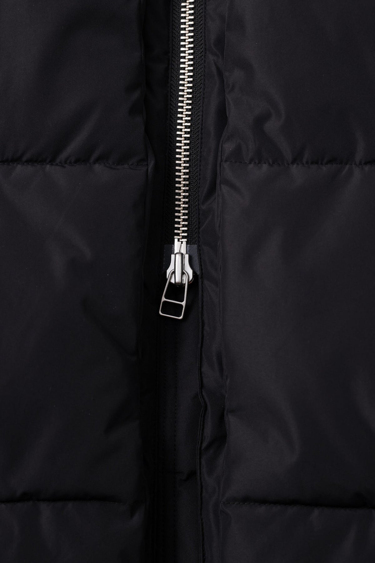 Embassy Of Bricks And Logs-LOURDES PUFFER COAT-Jacken & Mäntel-Black-Deal-Outlet-by-ARCHIVIST