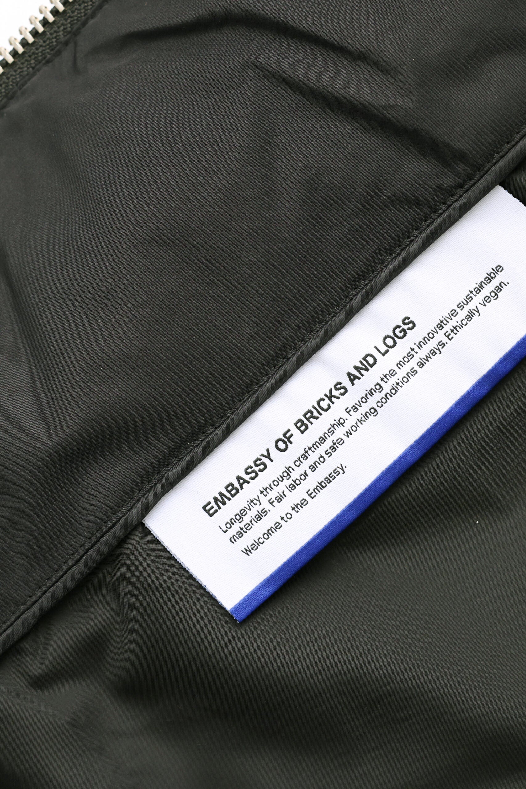 Embassy Of Bricks And Logs-LYNDON PUFFER JACKET-Jacken & Mäntel-Black-Deal-Outlet-by-ARCHIVIST