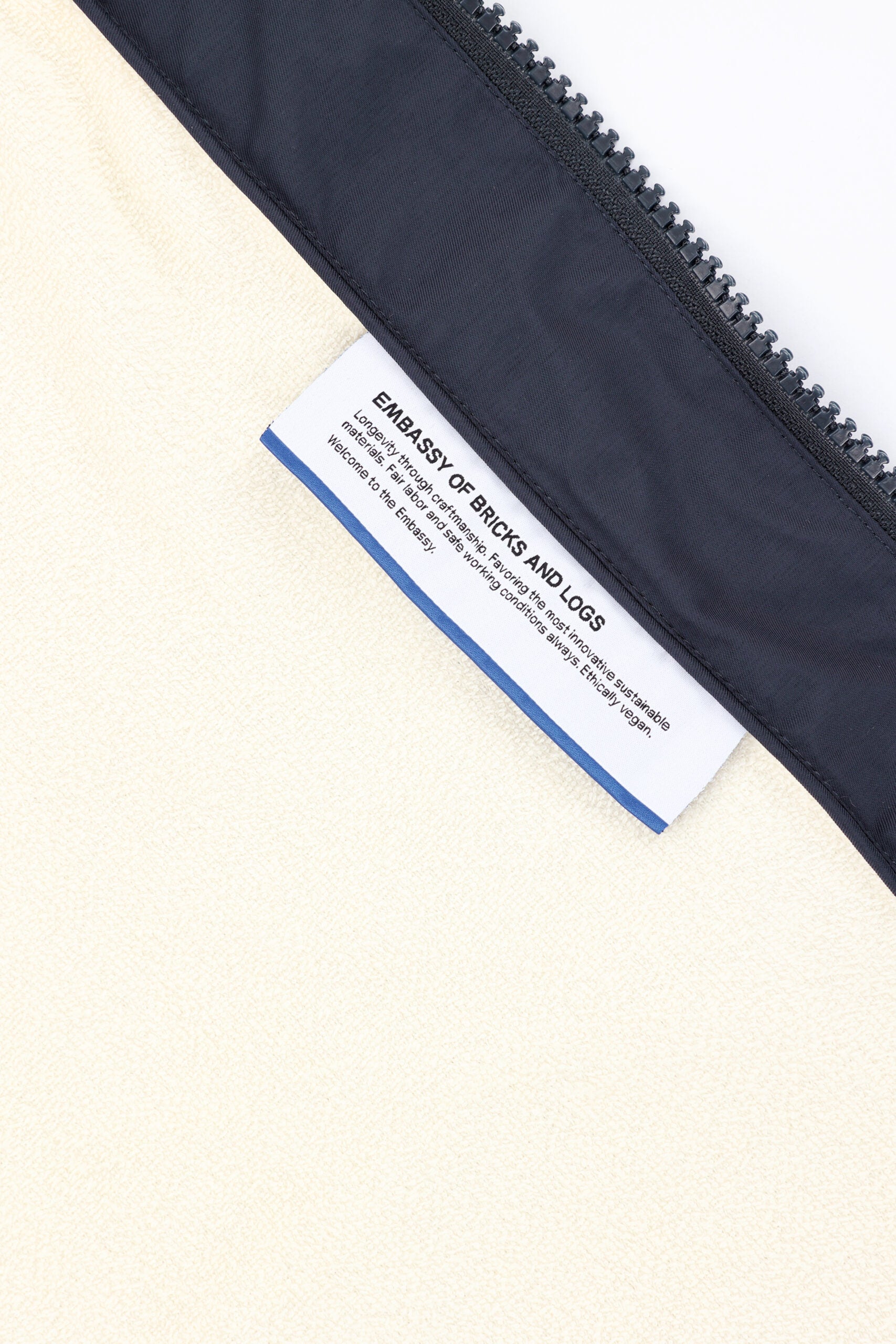 Embassy Of Bricks And Logs-MONTREUX RAIN JACKET-Jacken & Mäntel-Black-Deal-Outlet-by-ARCHIVIST