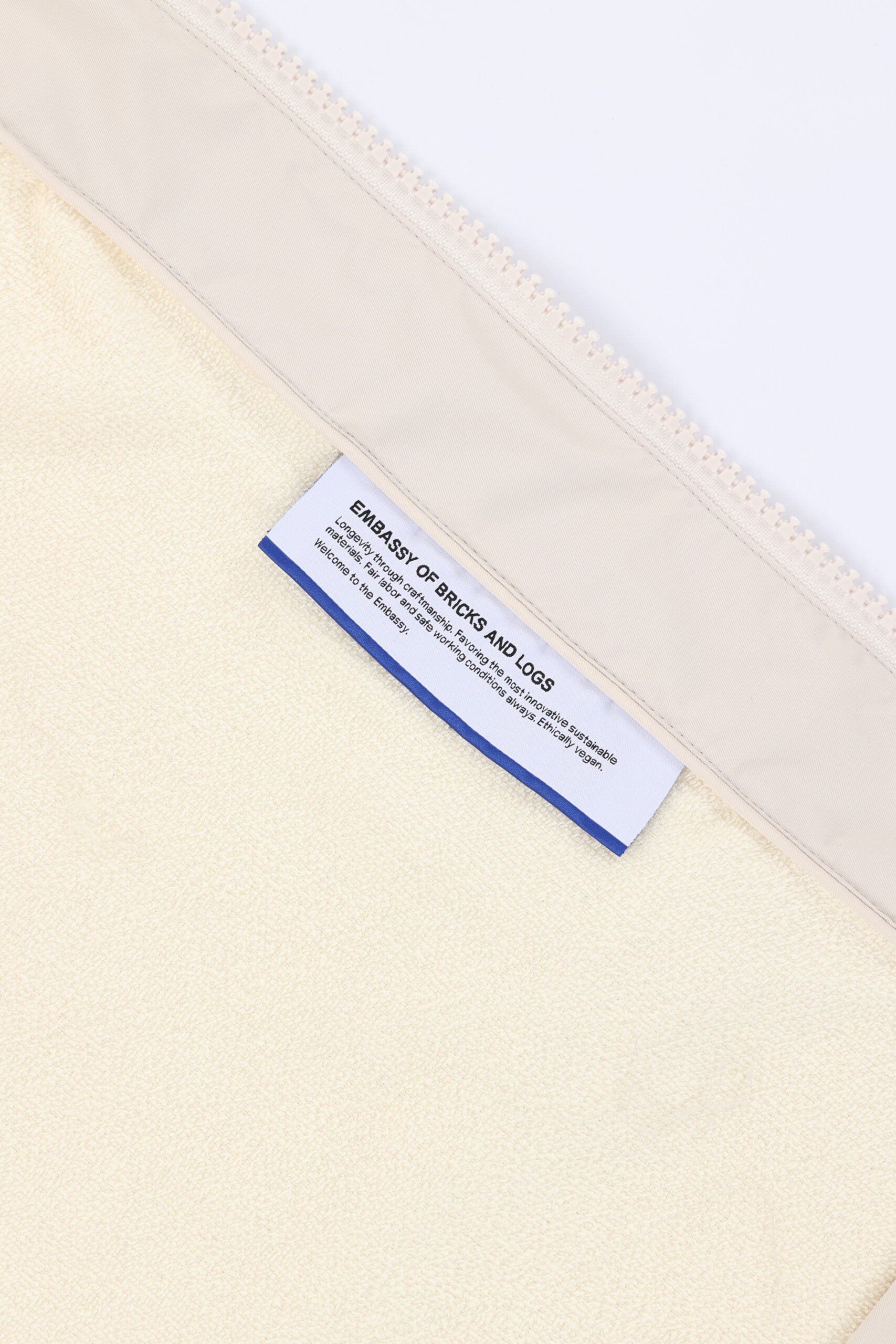 Embassy Of Bricks And Logs-MONTREUX RAIN JACKET-Jacken & Mäntel-Black-Deal-Outlet-by-ARCHIVIST