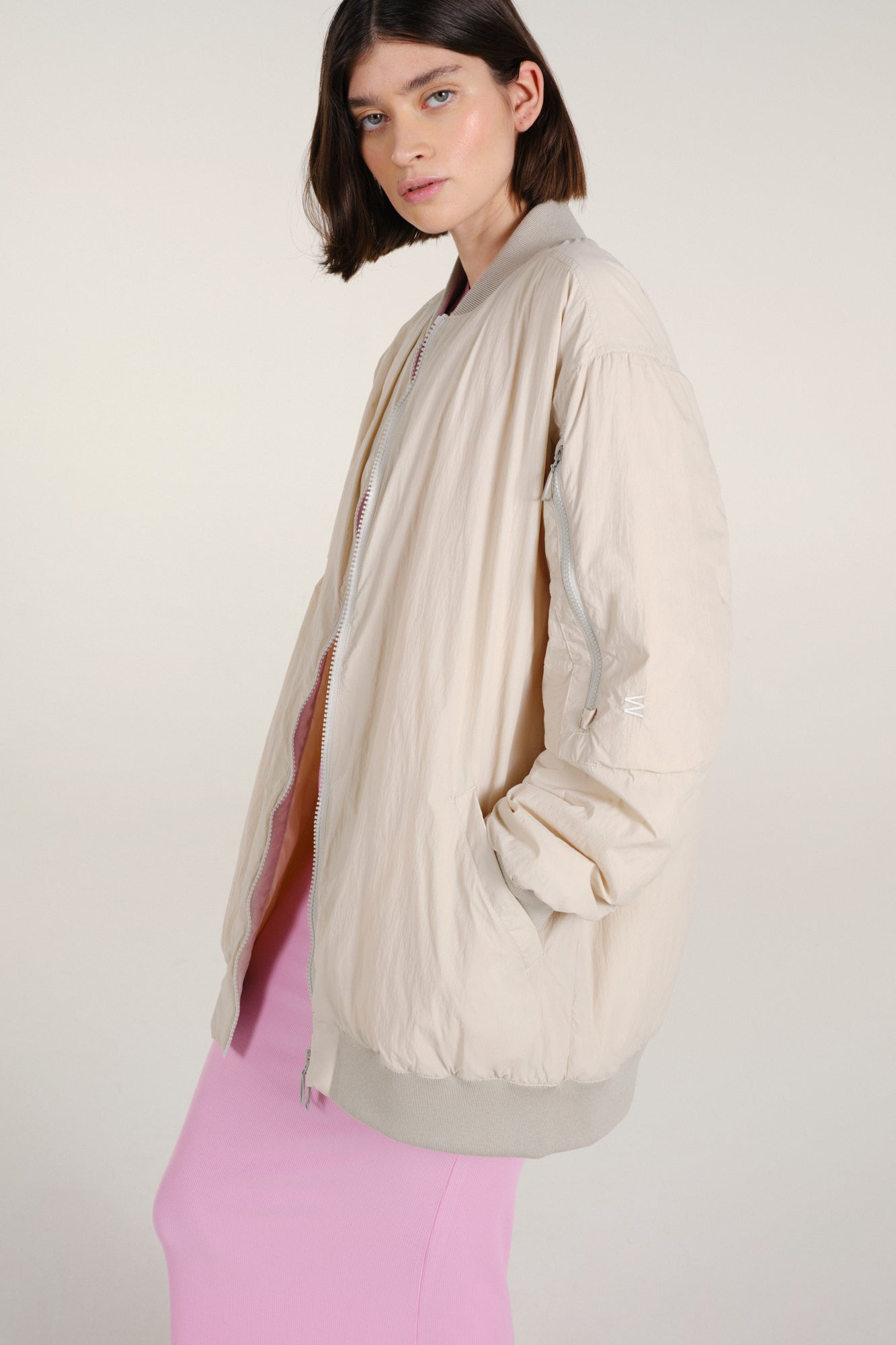 Embassy Of Bricks And Logs-PHILLY BOMBER JACKET-Jacken & Mäntel-Black-Deal-Outlet-by-ARCHIVIST