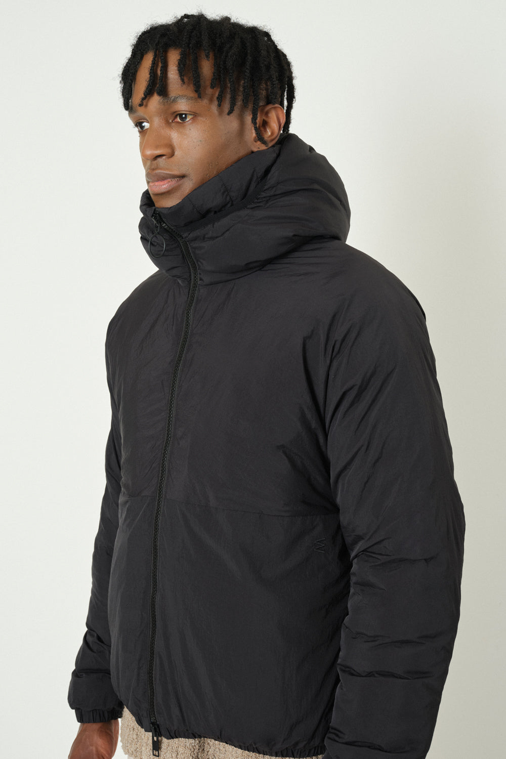 Embassy Of Bricks And Logs-TATLOW PUFFER JACKET-Jacken & Mäntel-Black-Deal-Outlet-by-ARCHIVIST