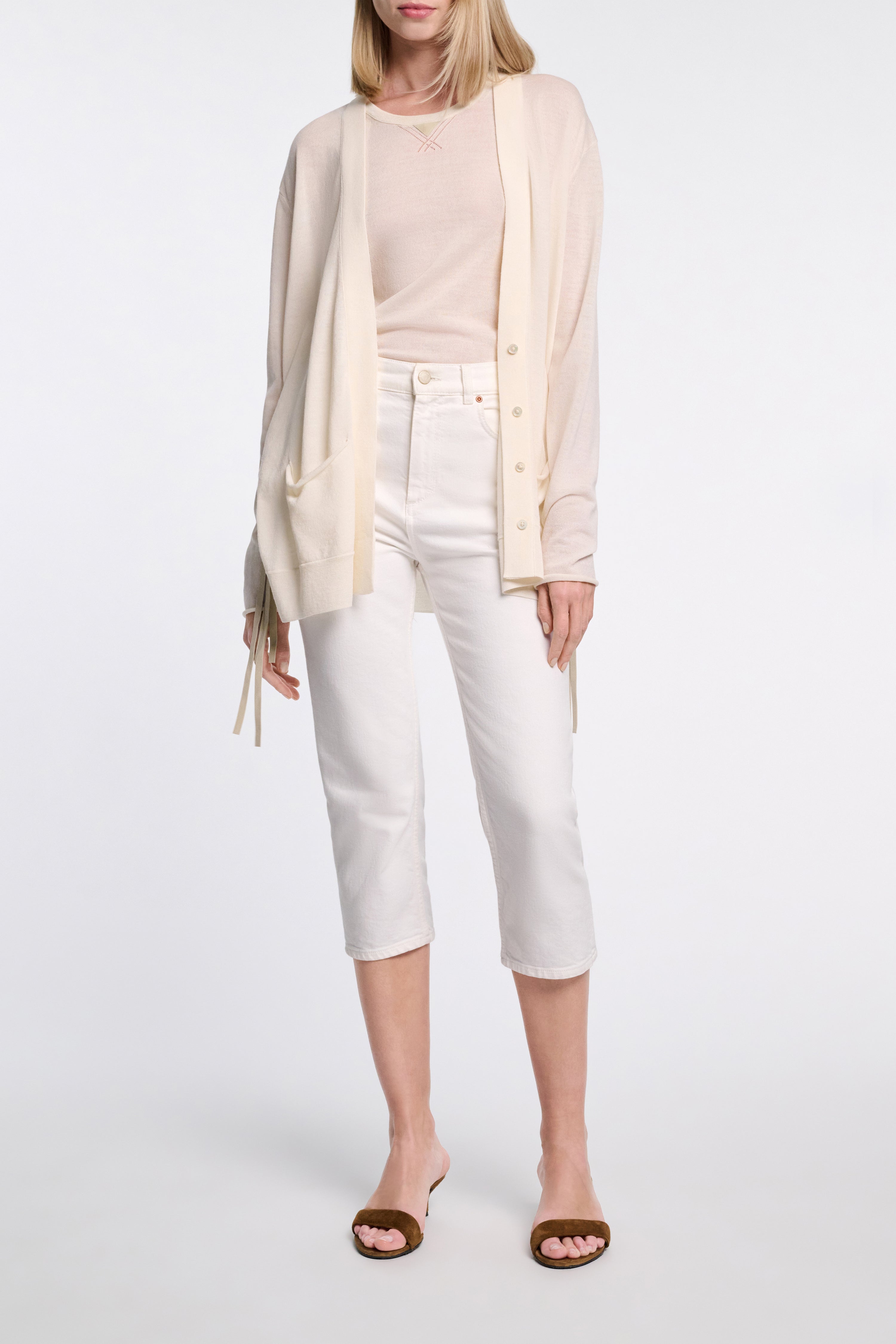 REFINED ESSENTIALS top