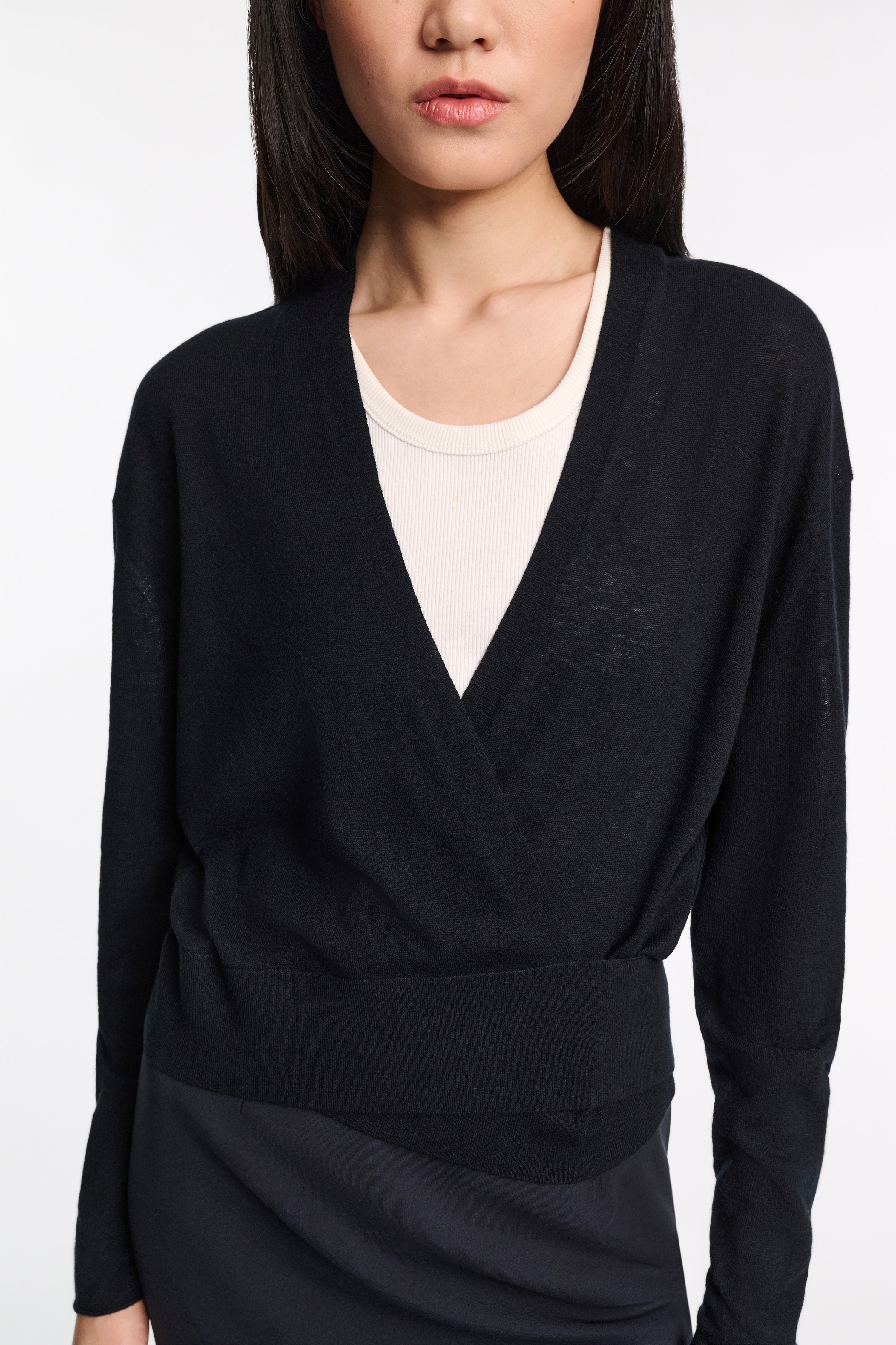 DELICATE STATEMENTS cardigan