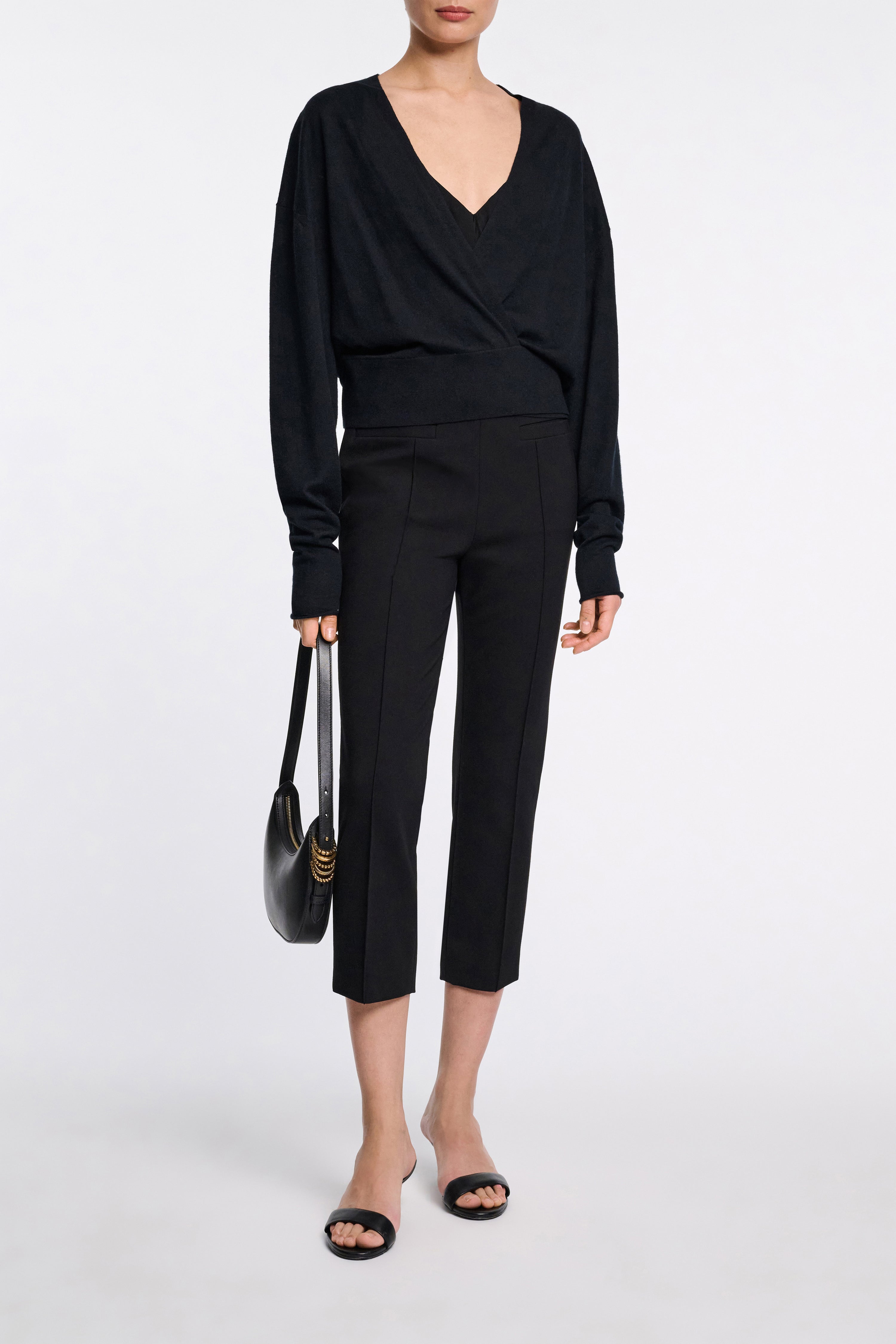 DELICATE STATEMENTS cardigan