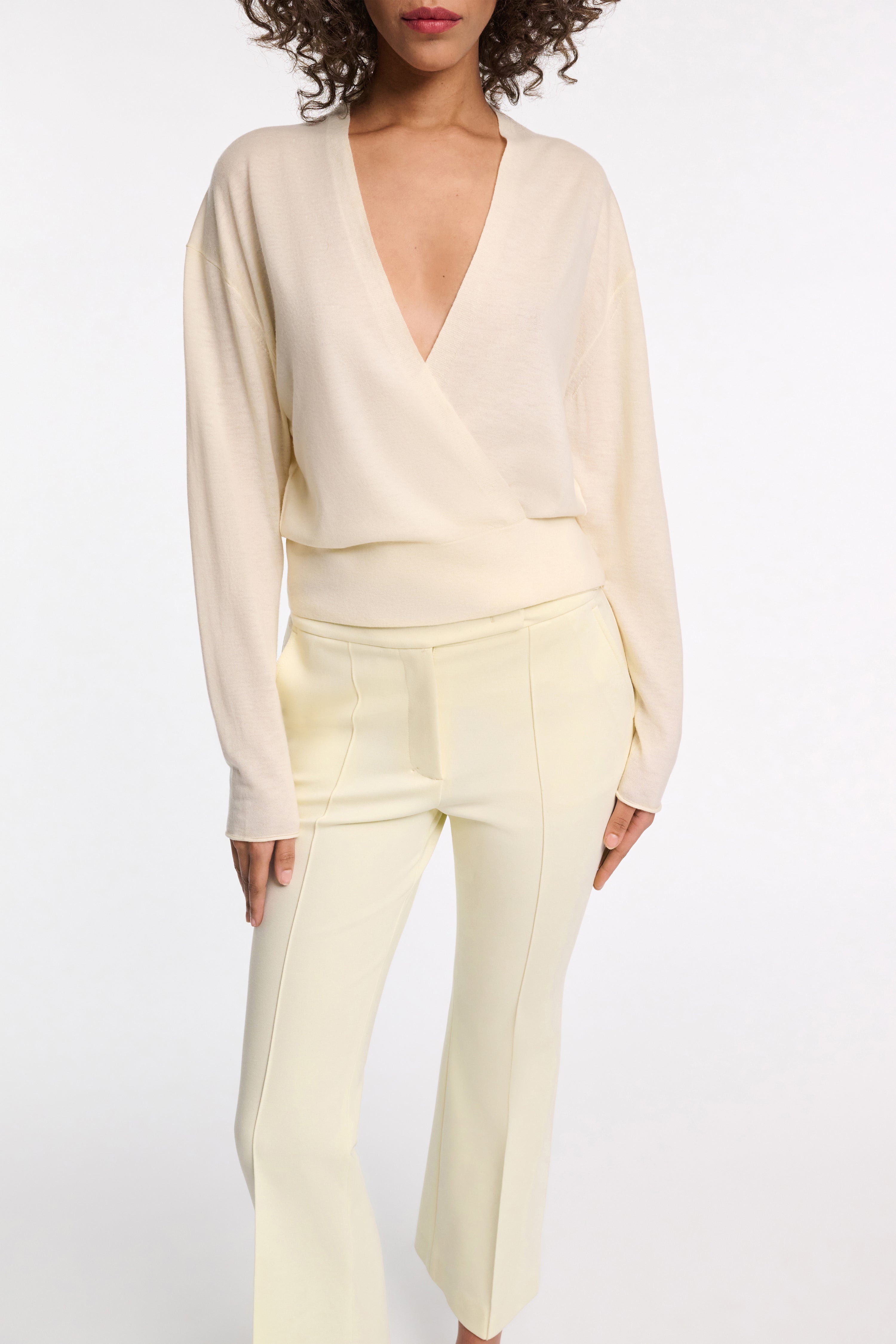 DELICATE STATEMENTS cardigan