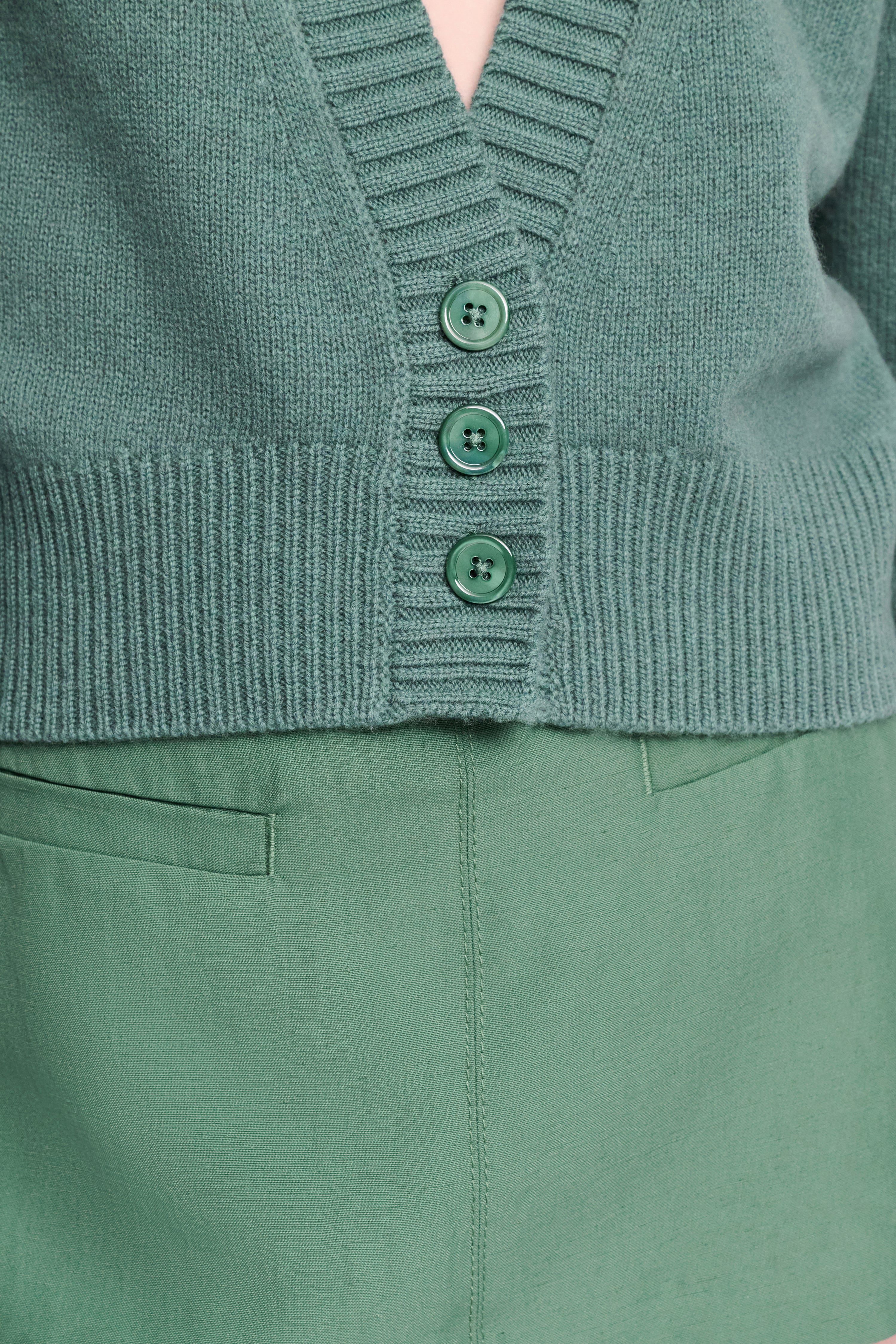 MODERN STATEMENTS cardigan