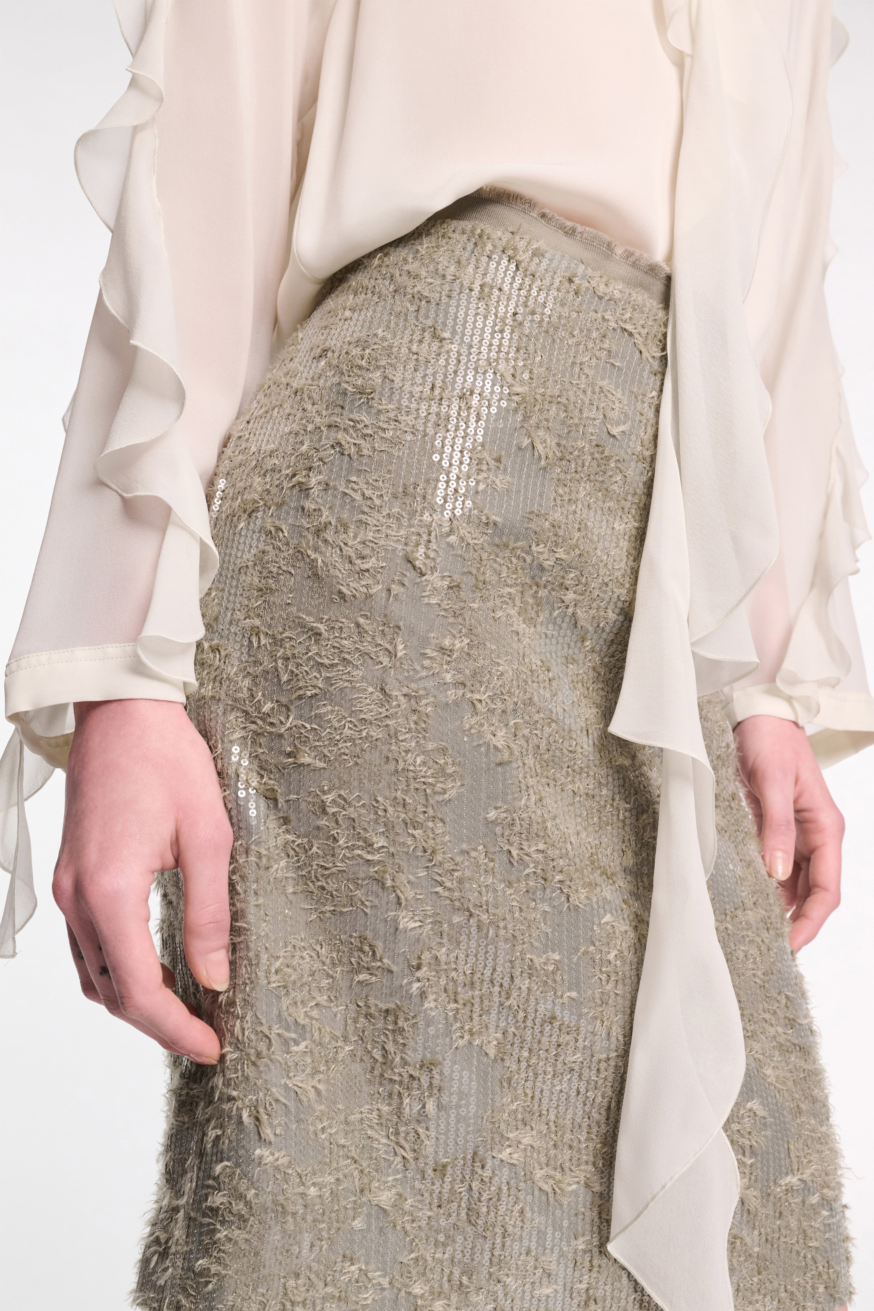 SEQUIN STATEMENT skirt