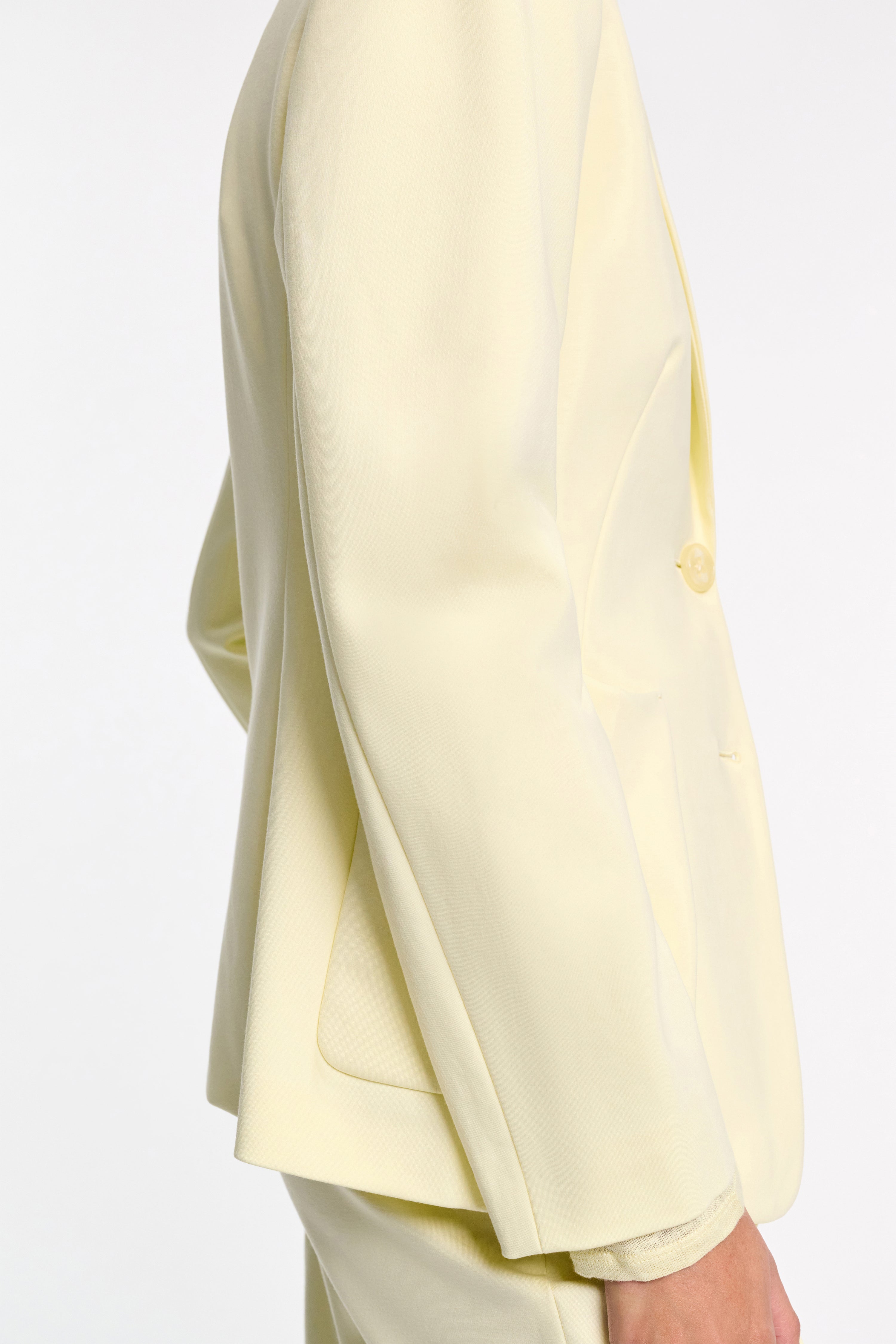 EMOTIONAL ESSENCE jacket