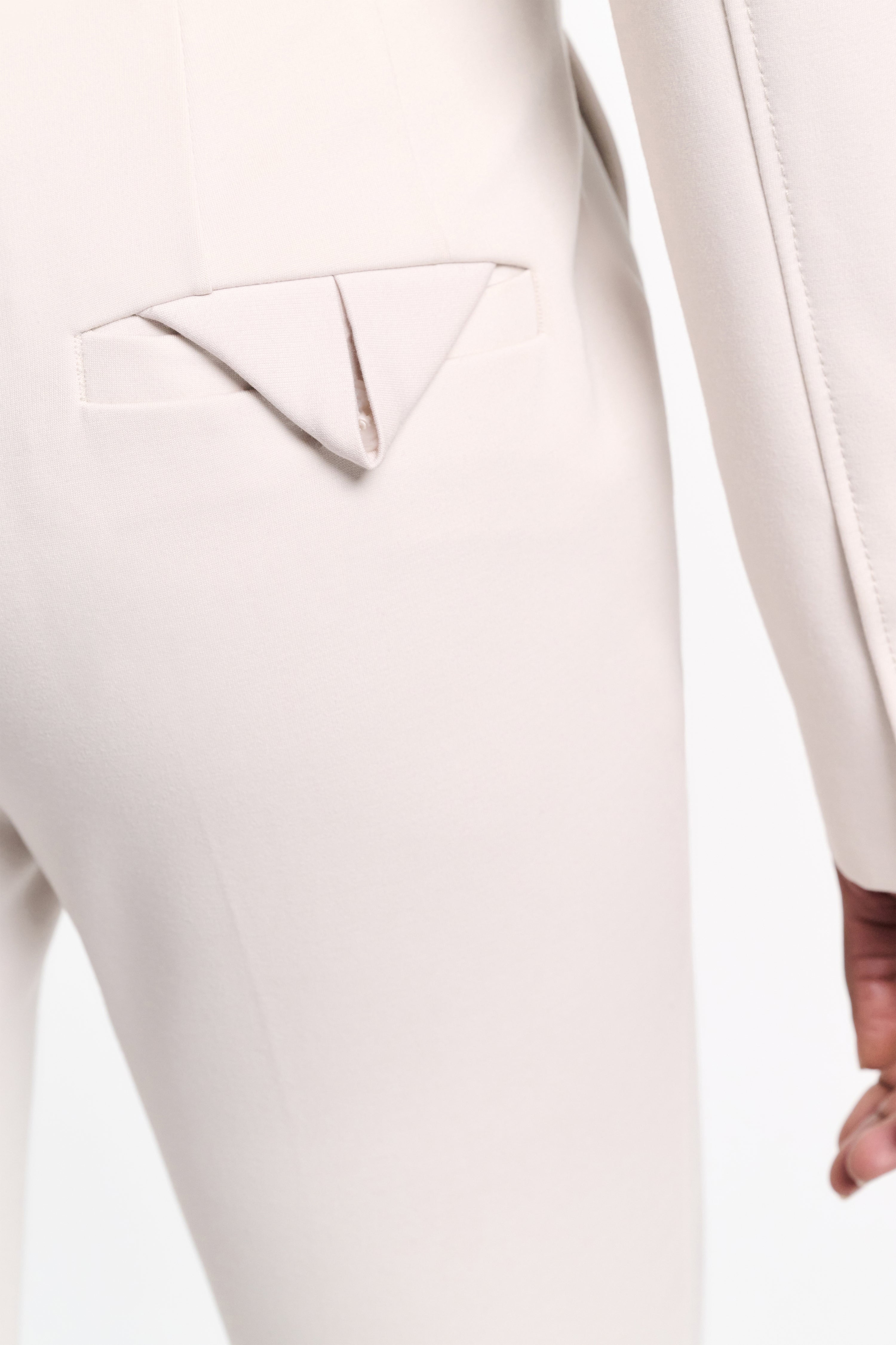 EMOTIONAL ESSENCE pants