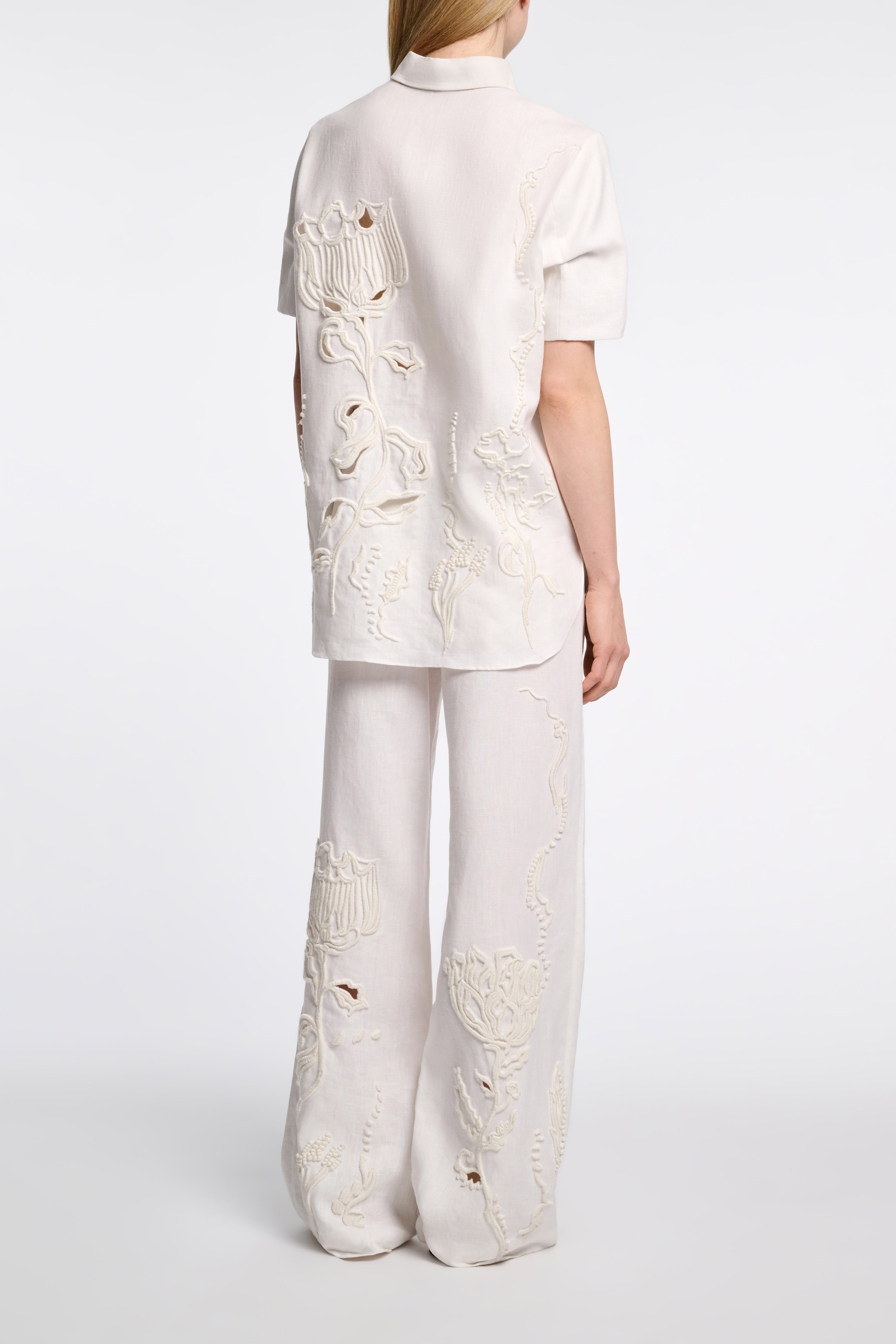 EMBROIDERED BEAUTY blouse