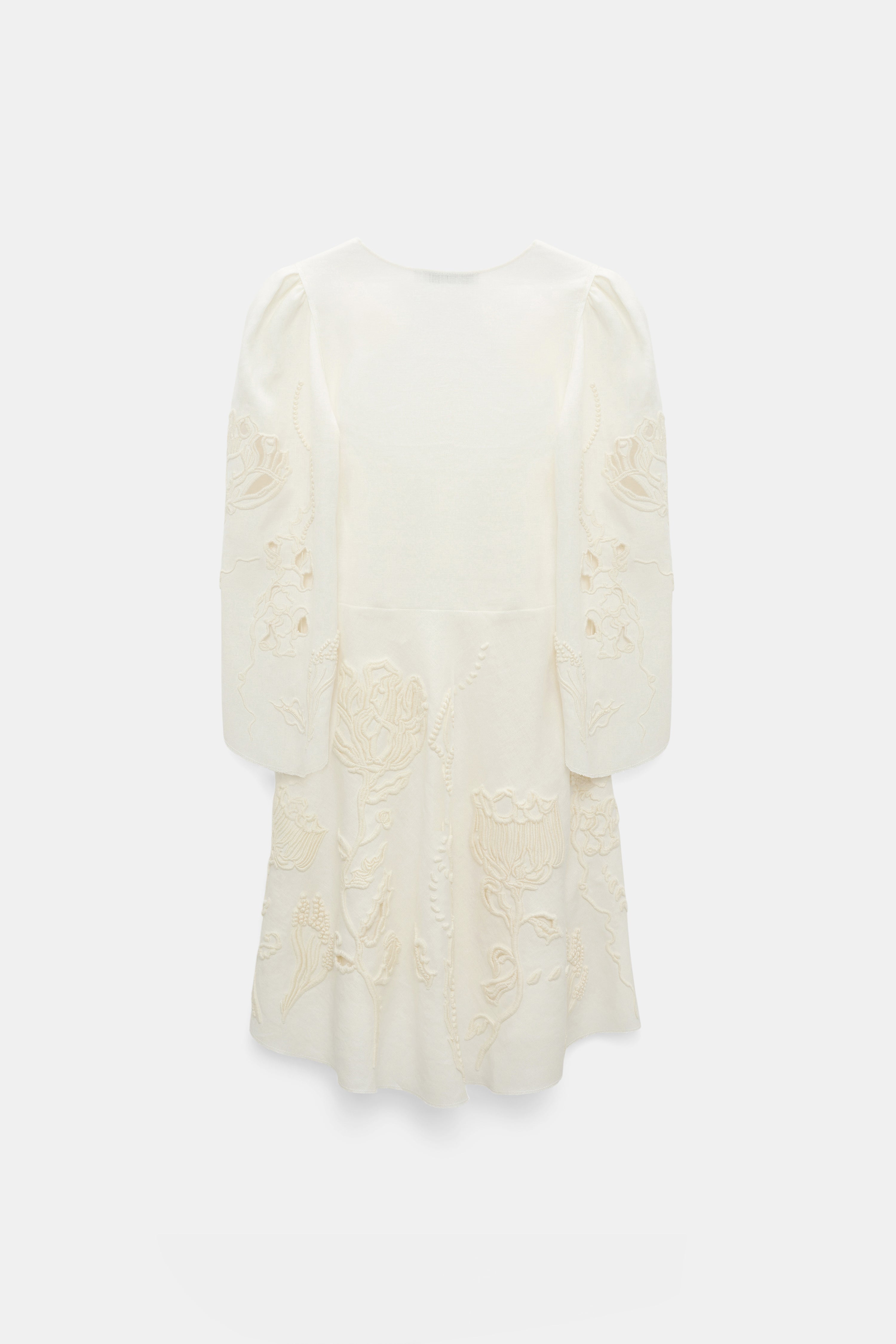 EMBROIDERED BEAUTY dress