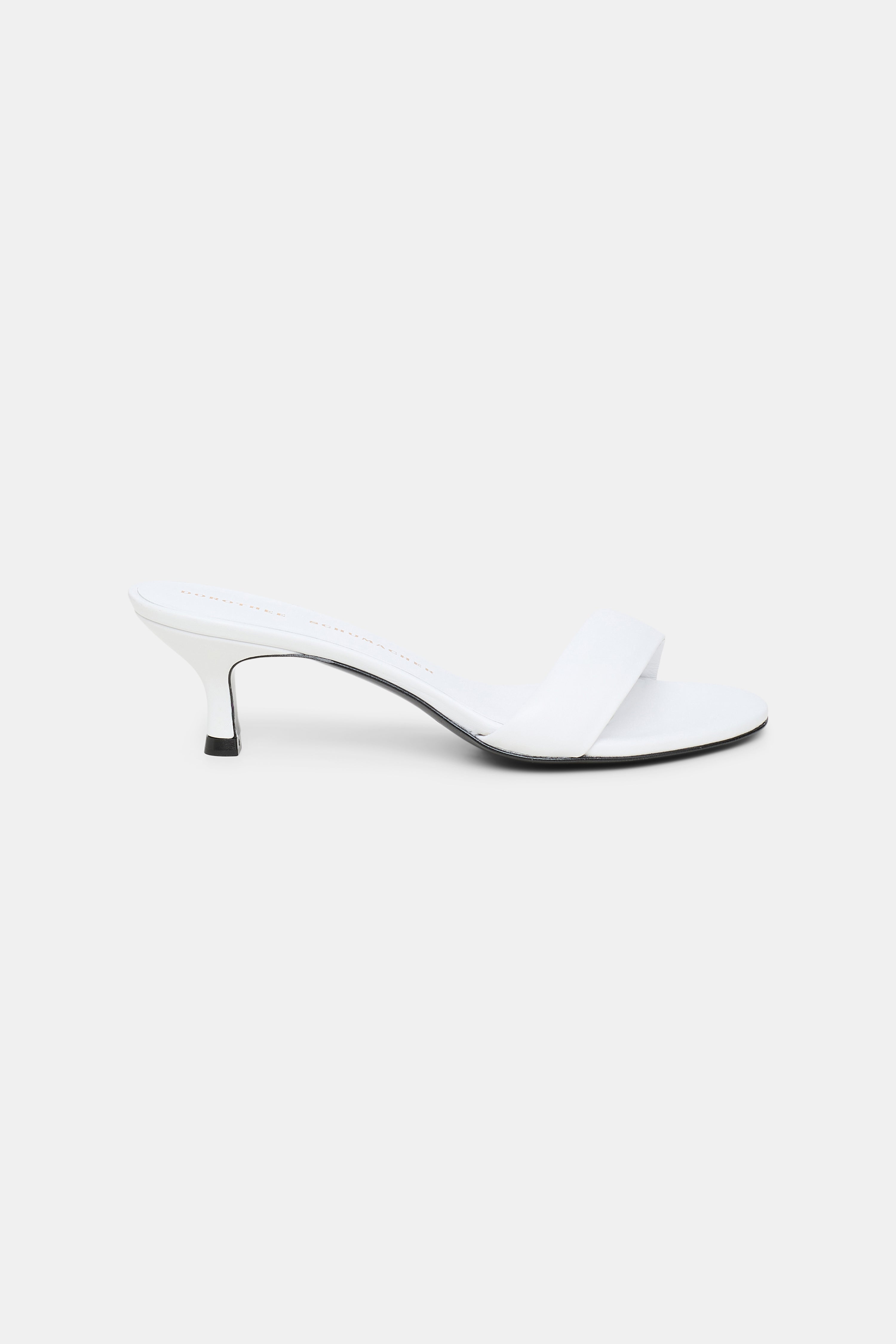EVERYDAY ELEGANCE kitten heel sandal
