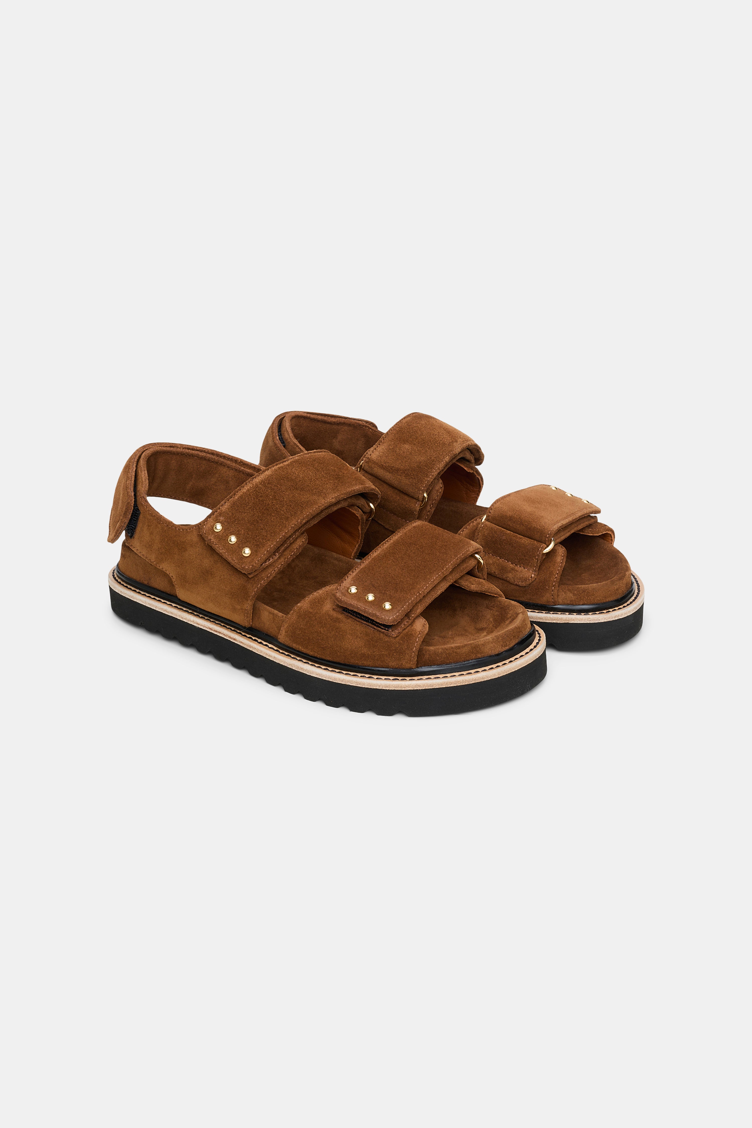 SUEDE SENSATION velcro strap footbed