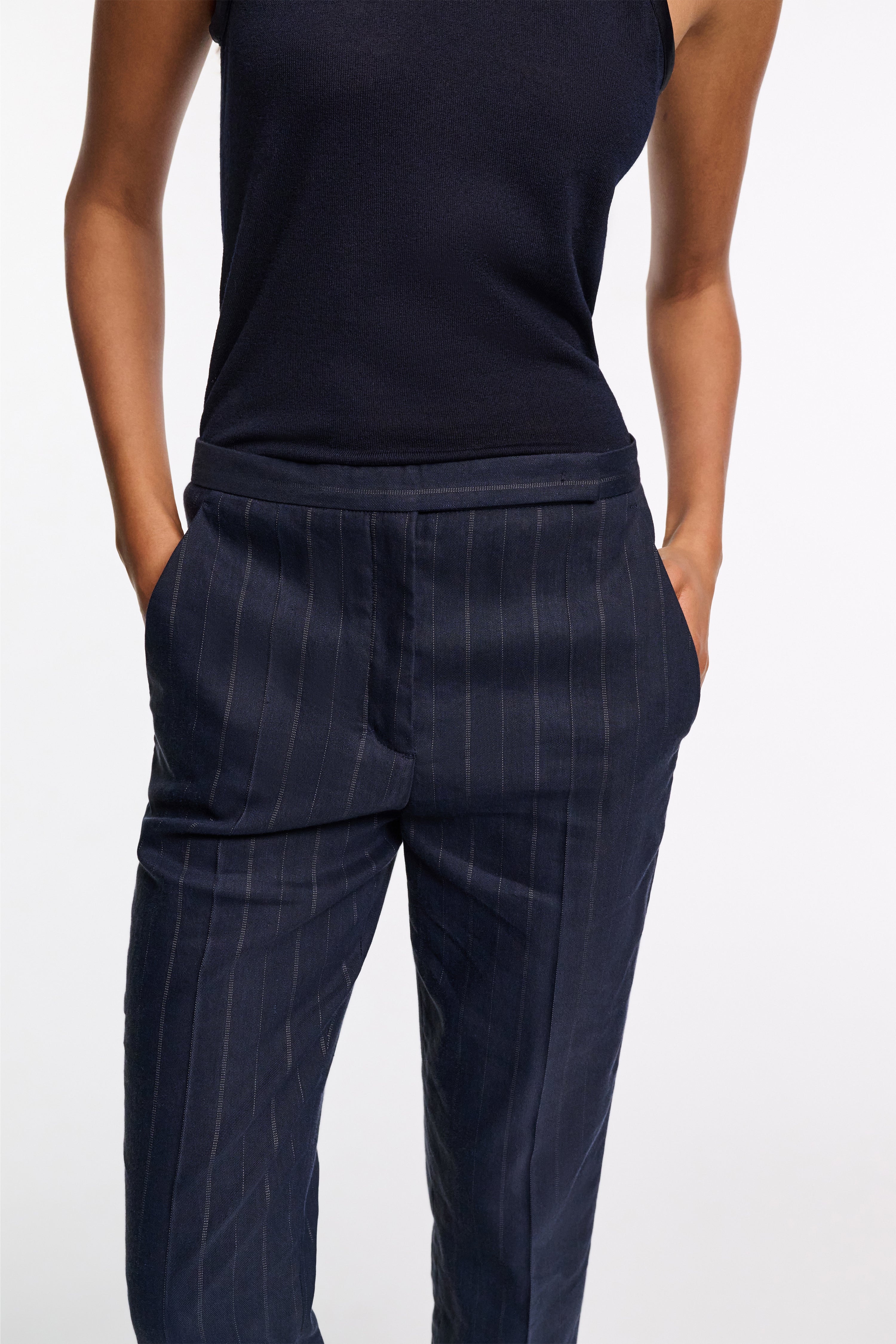 MODERN SOPHISTICATION pants