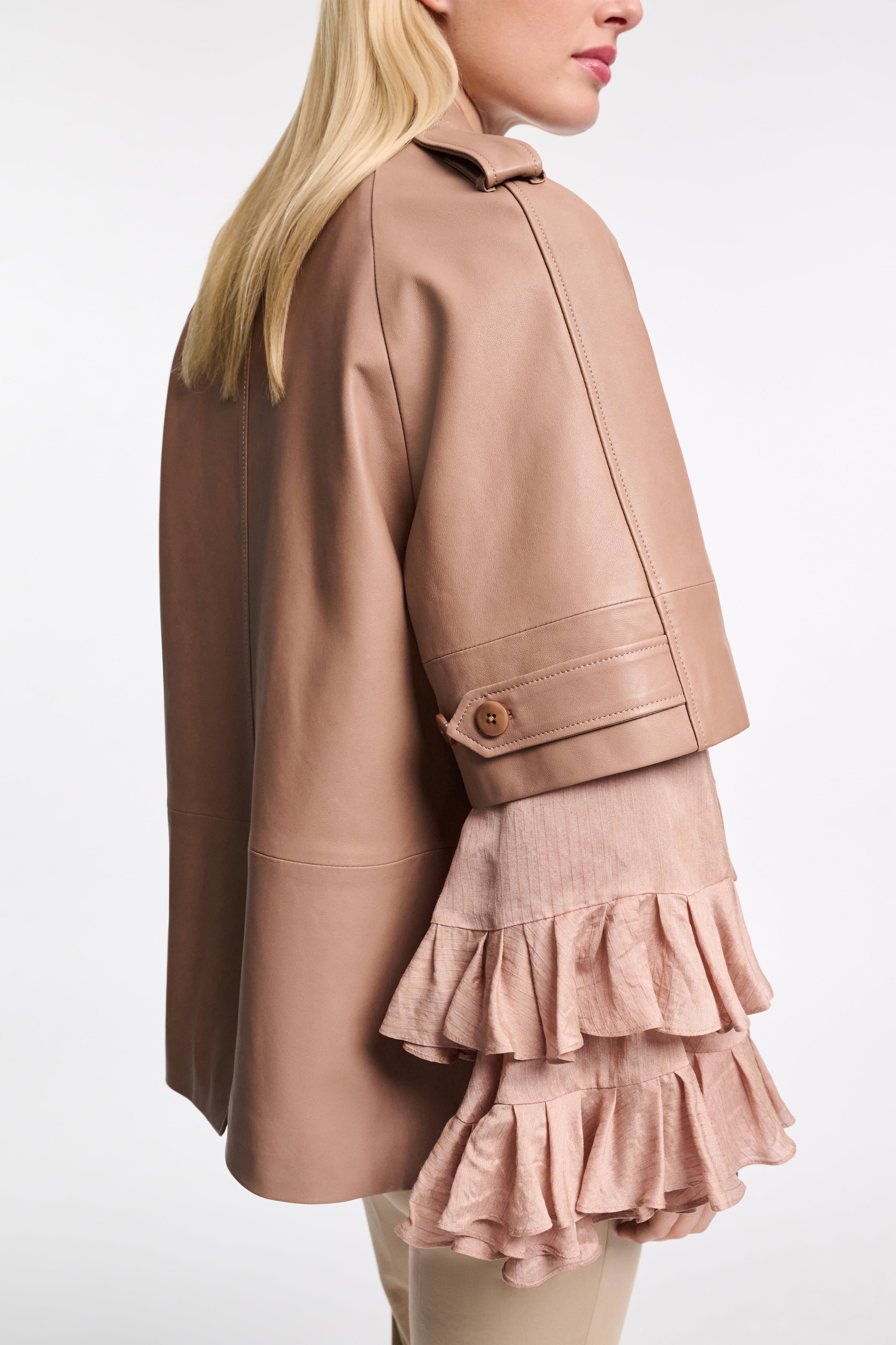 SLEEK STATEMENT I coat