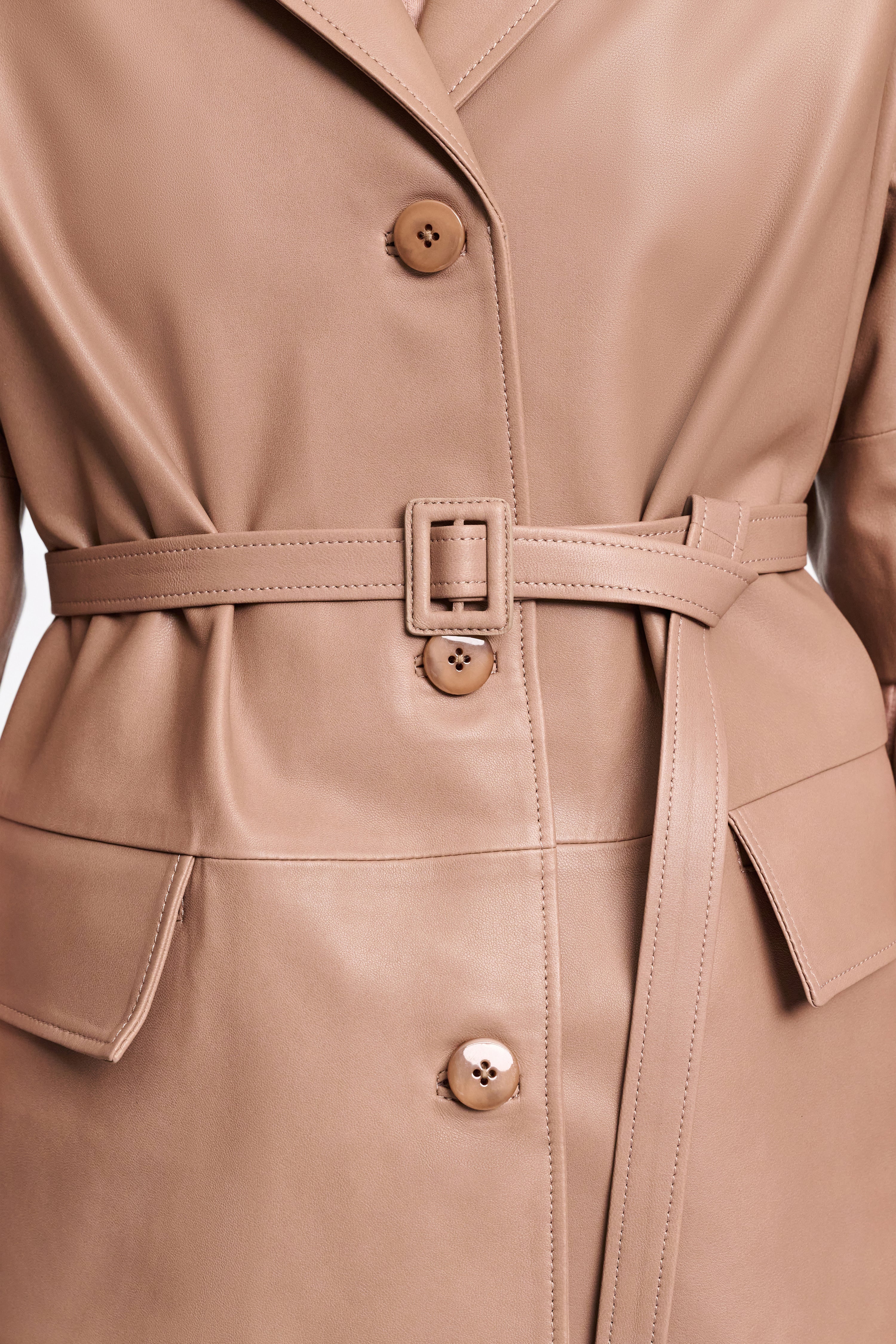 SLEEK STATEMENT I coat