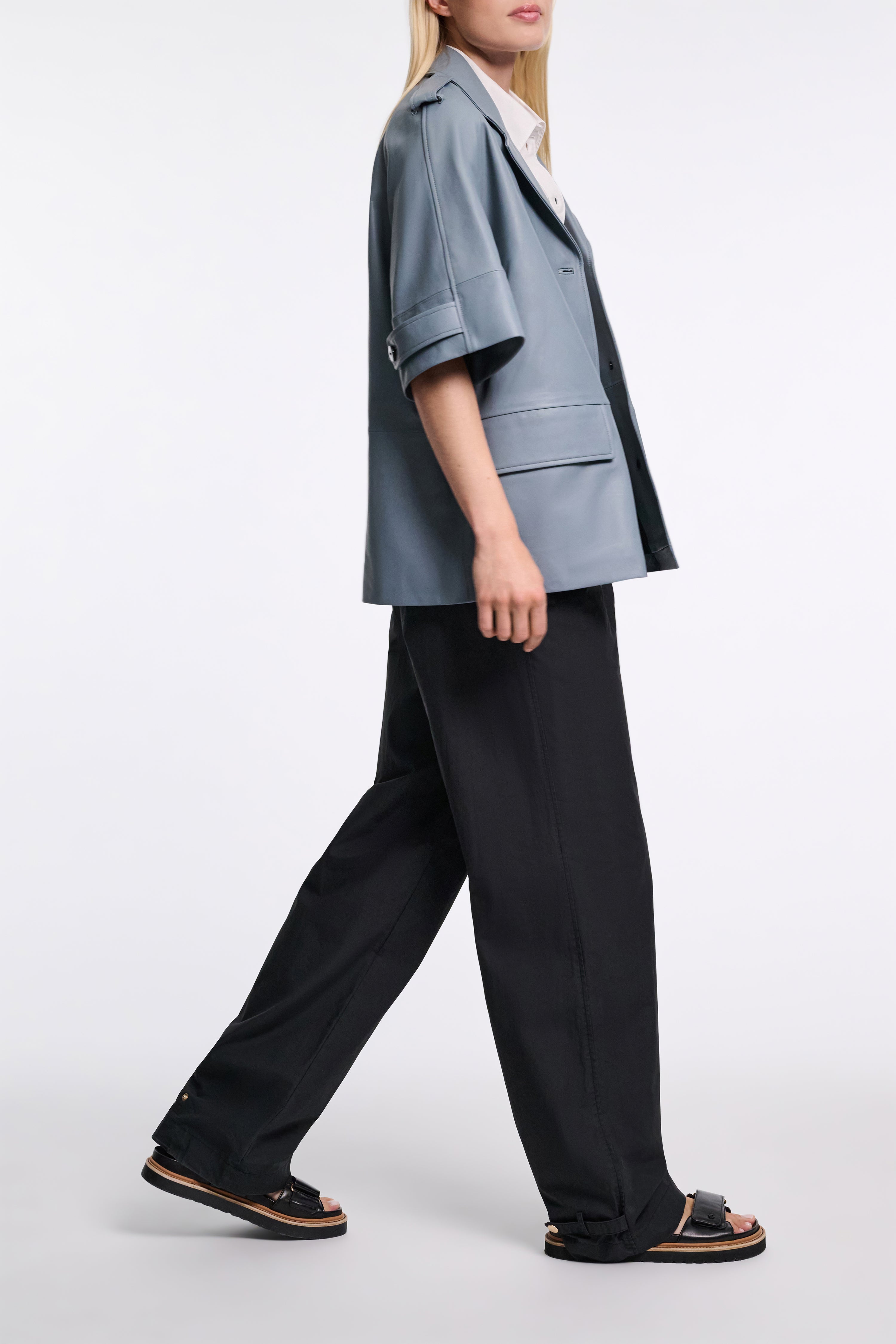 SLEEK STATEMENT I coat