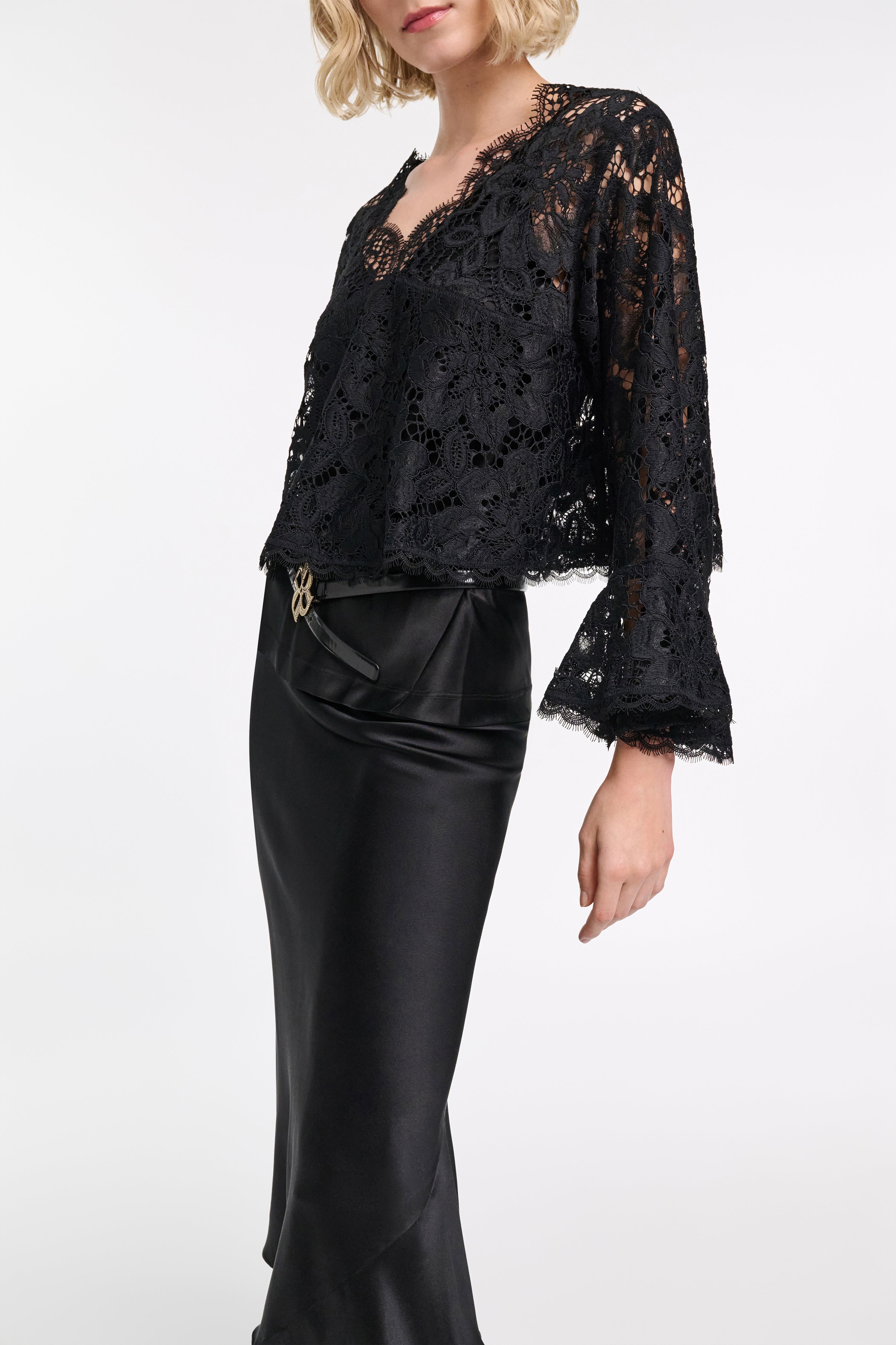 LACY DREAM blouse