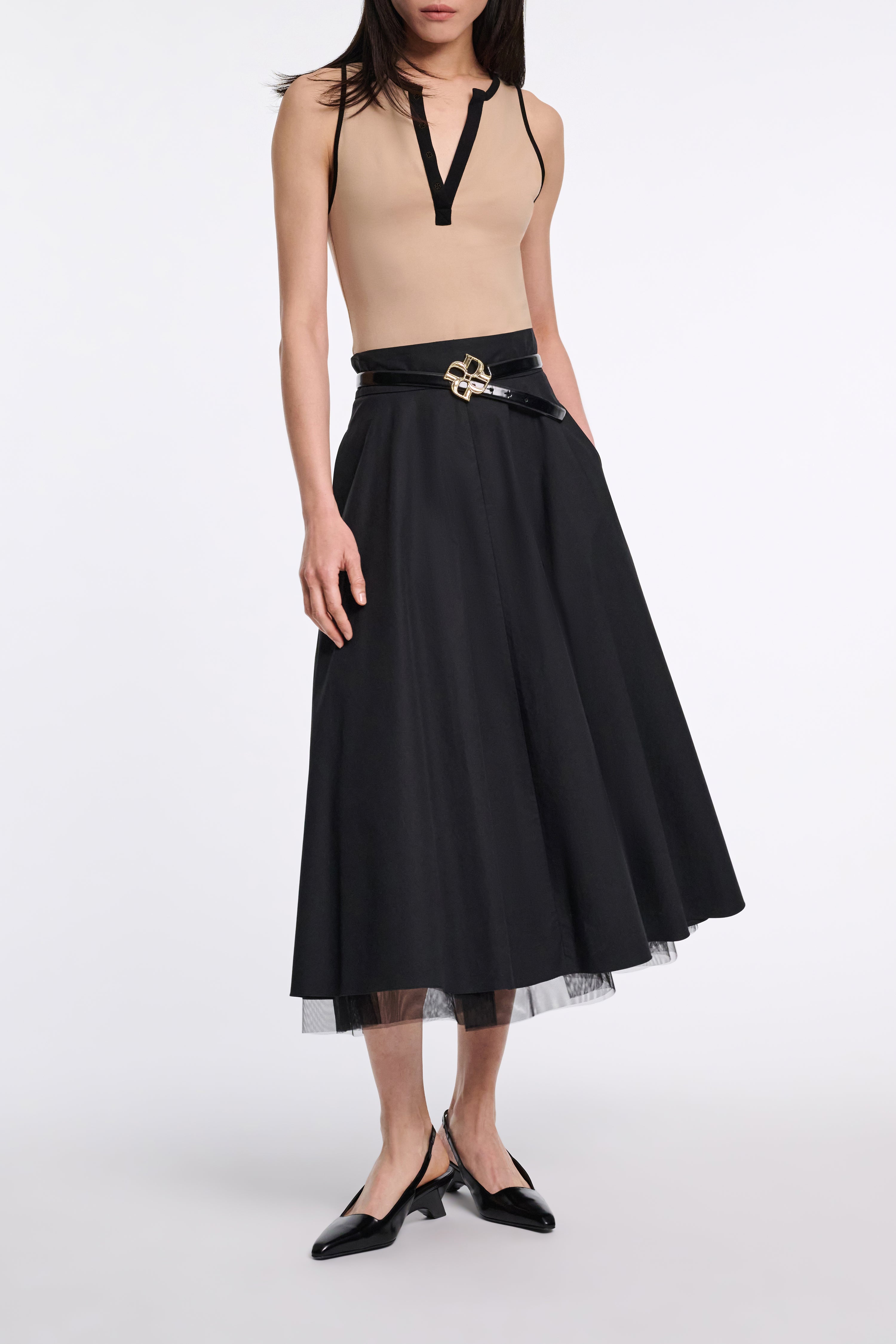 EMOTIONAL ESSENCE LIGHT top