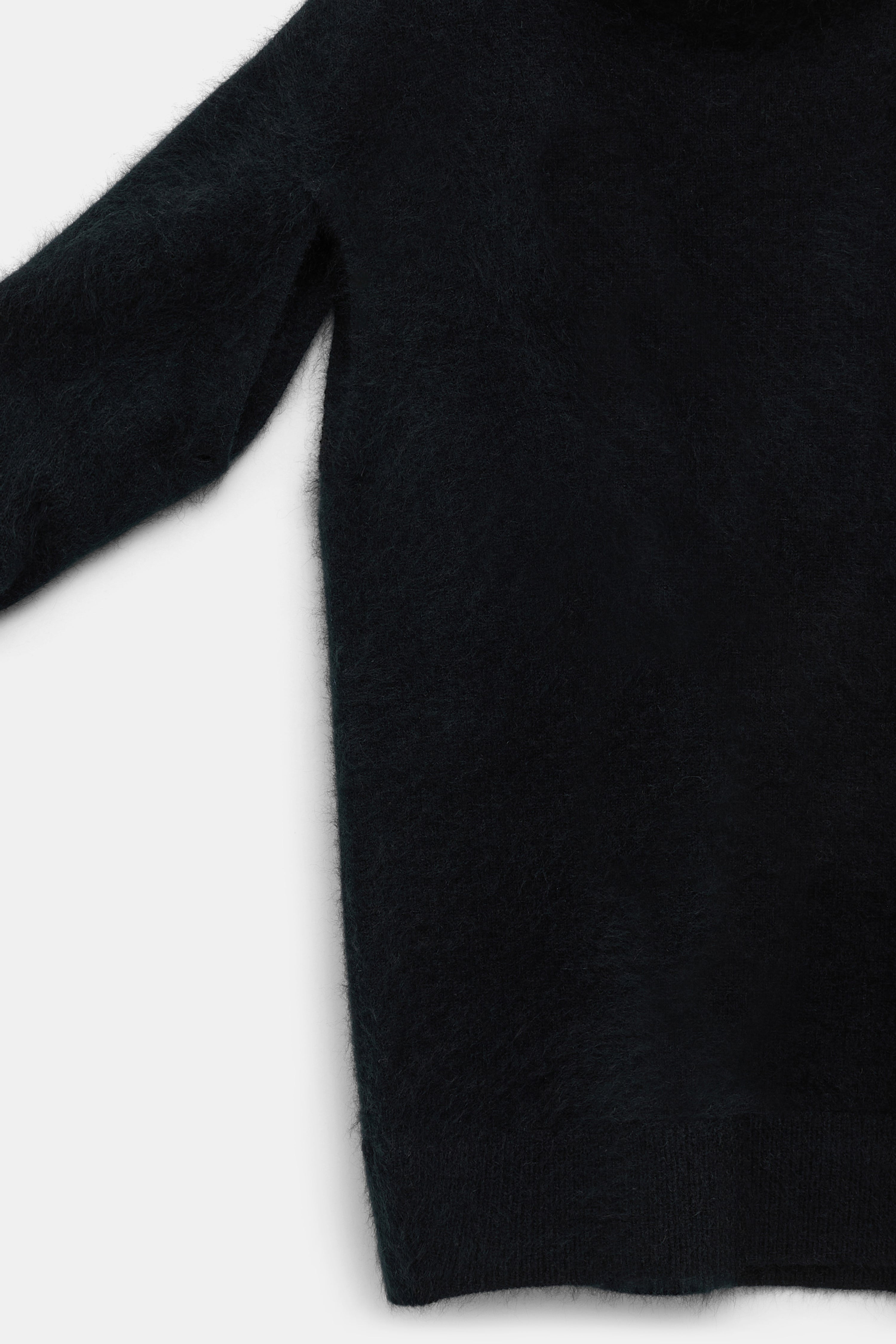 FLUFFY STATEMENT pullover