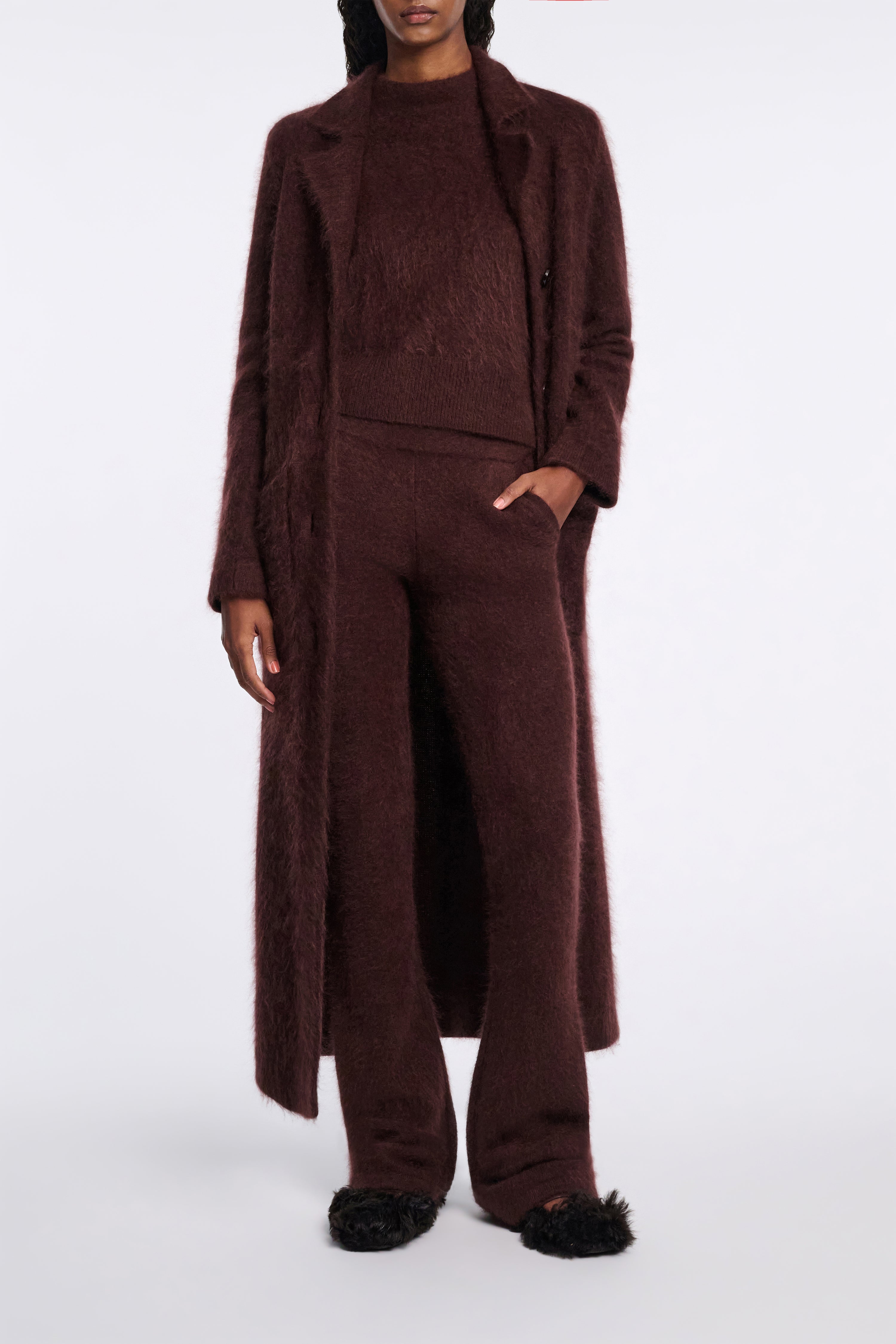 FLUFFY STATEMENT trousers