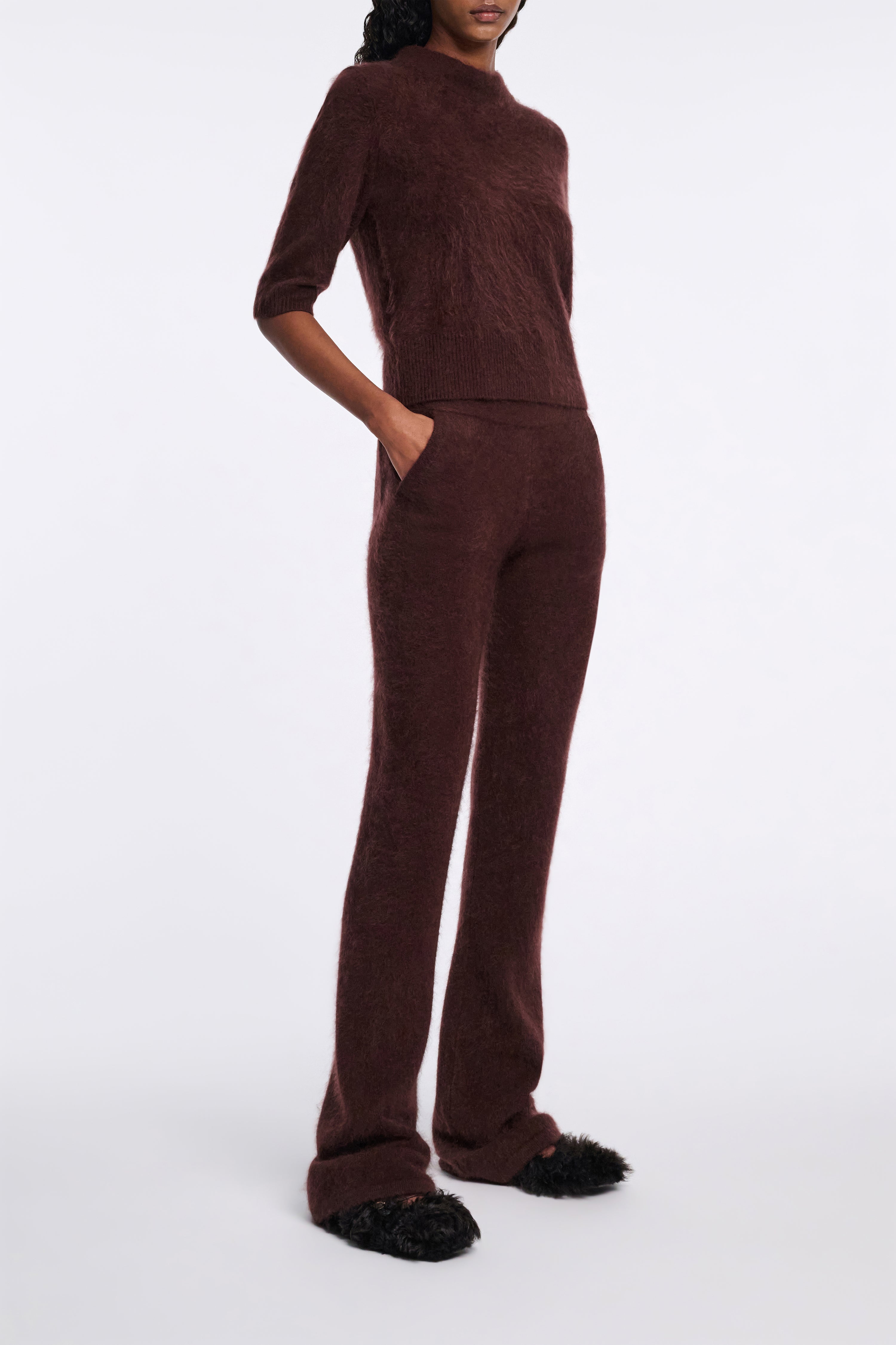 FLUFFY STATEMENT trousers