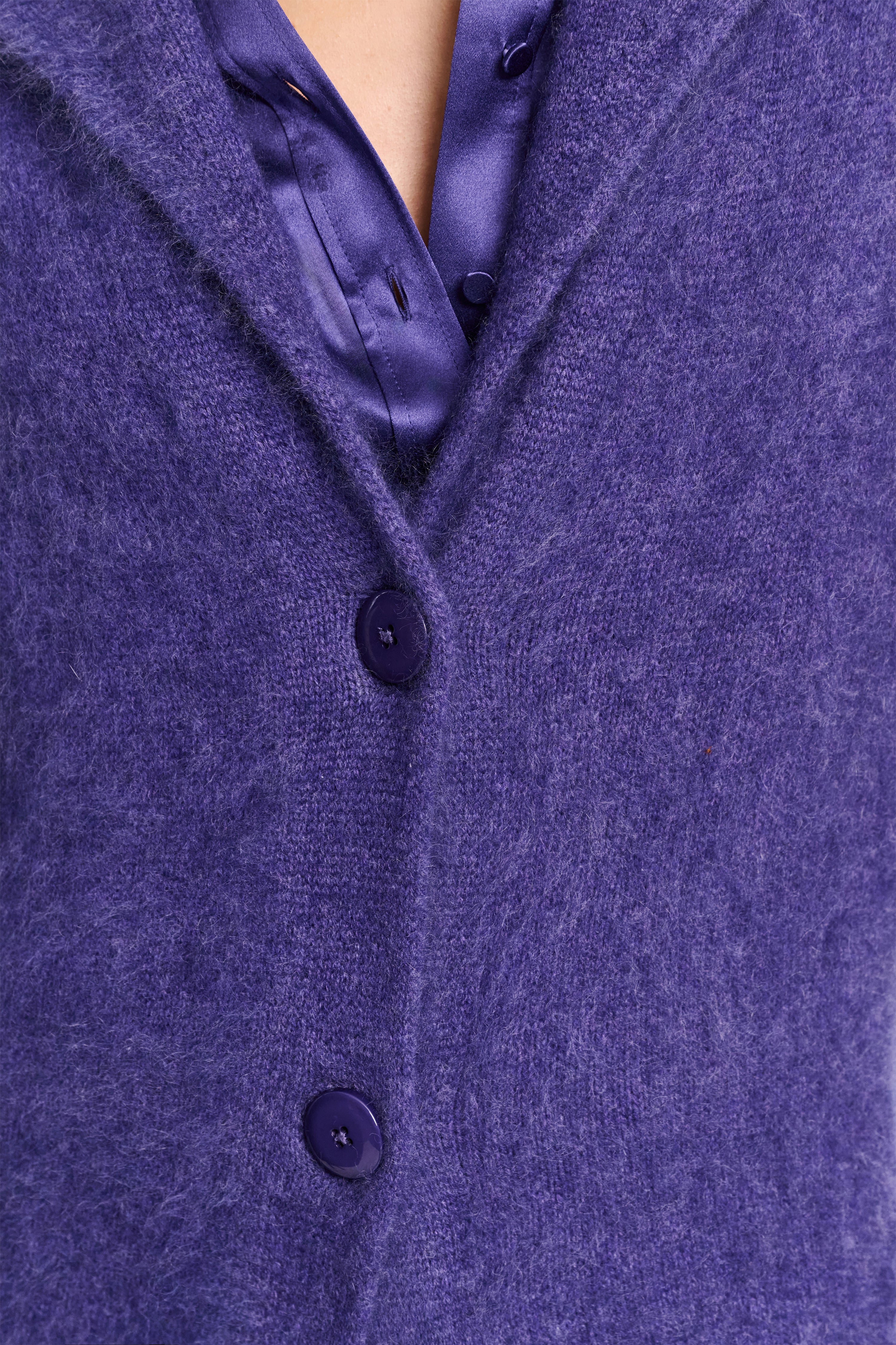 FLUFFY STATEMENT coat