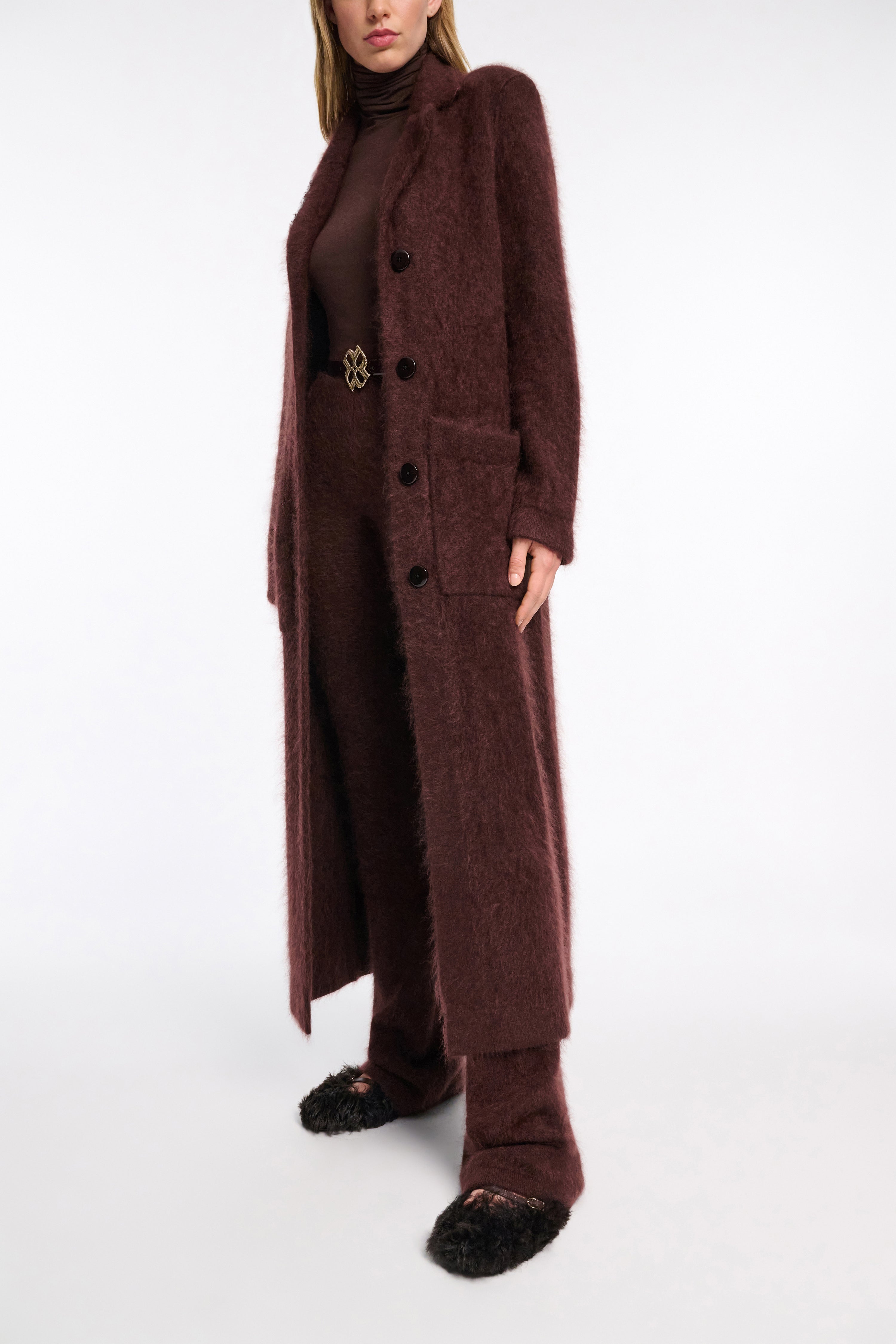 FLUFFY STATEMENT coat