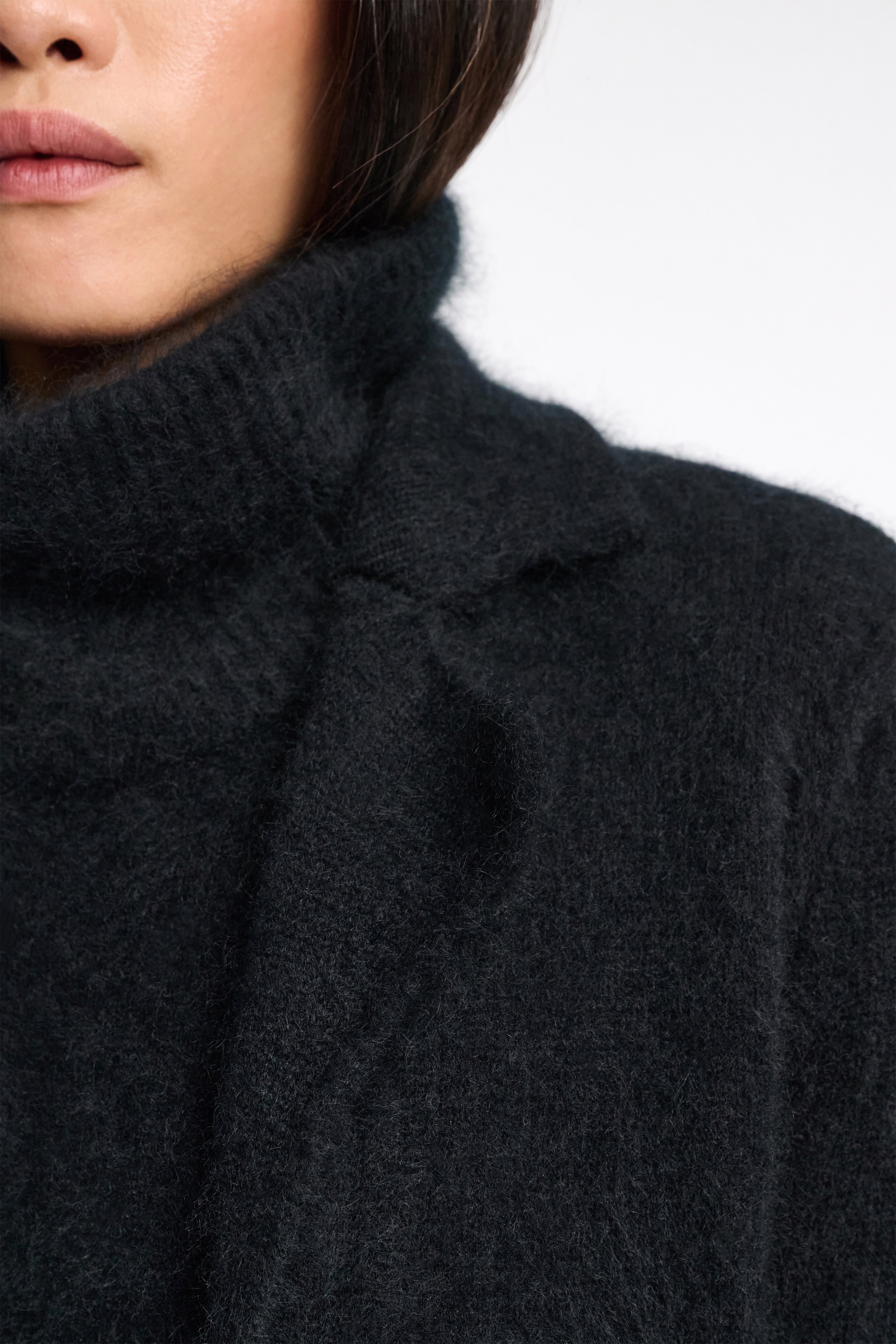 FLUFFY STATEMENT coat