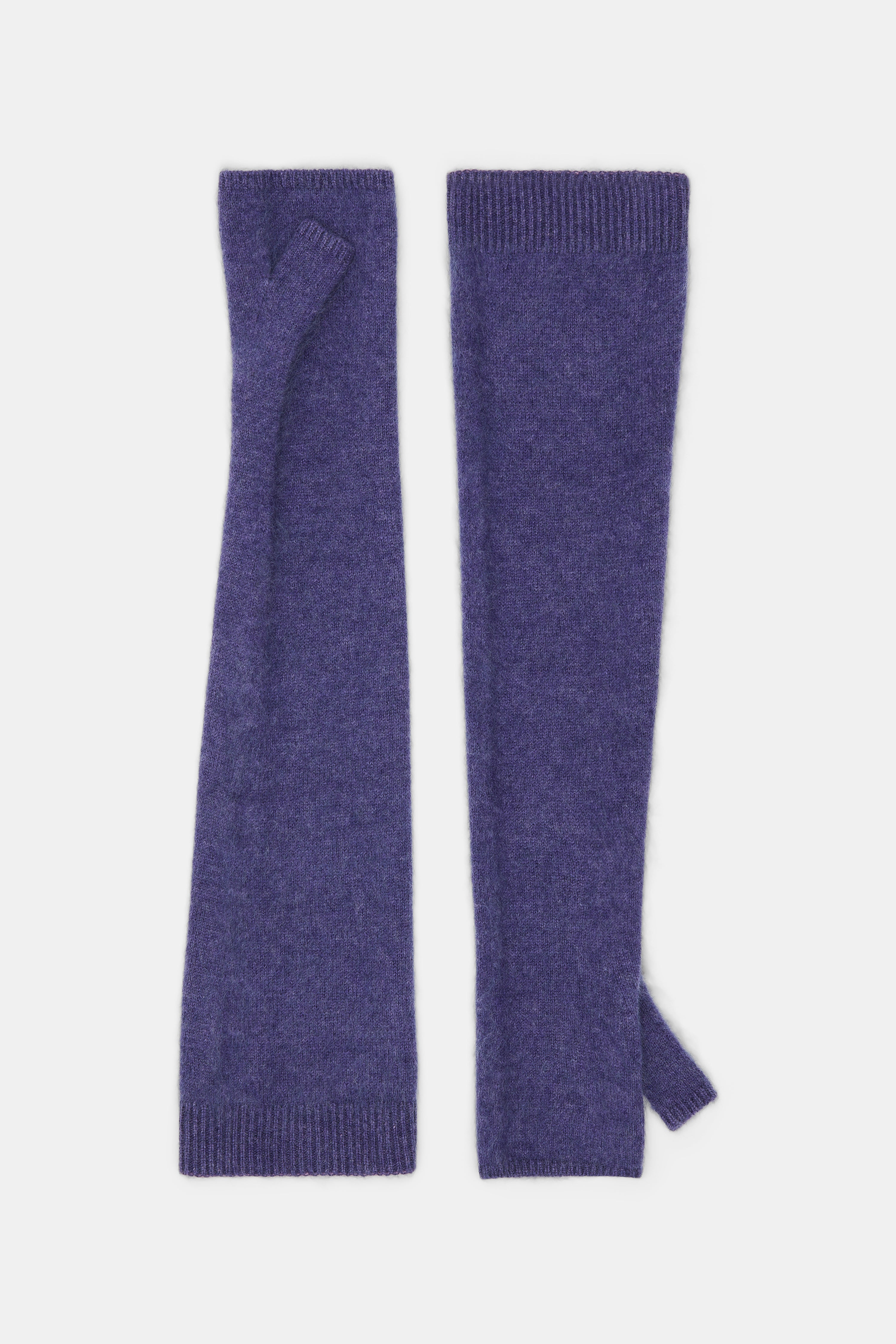 FLUFFY STATEMENT gloves
