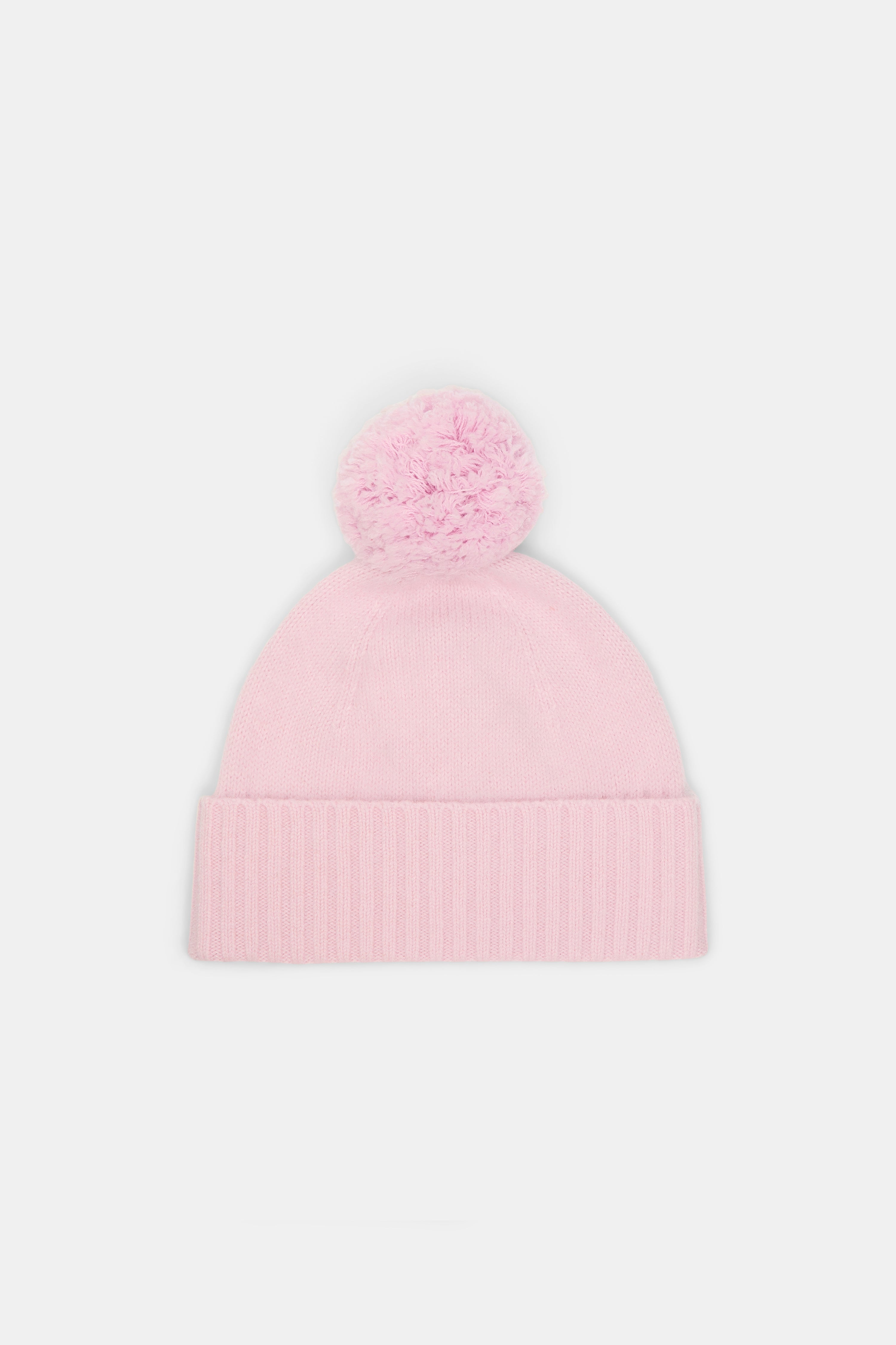 FLUFFY STATEMENT beanie
